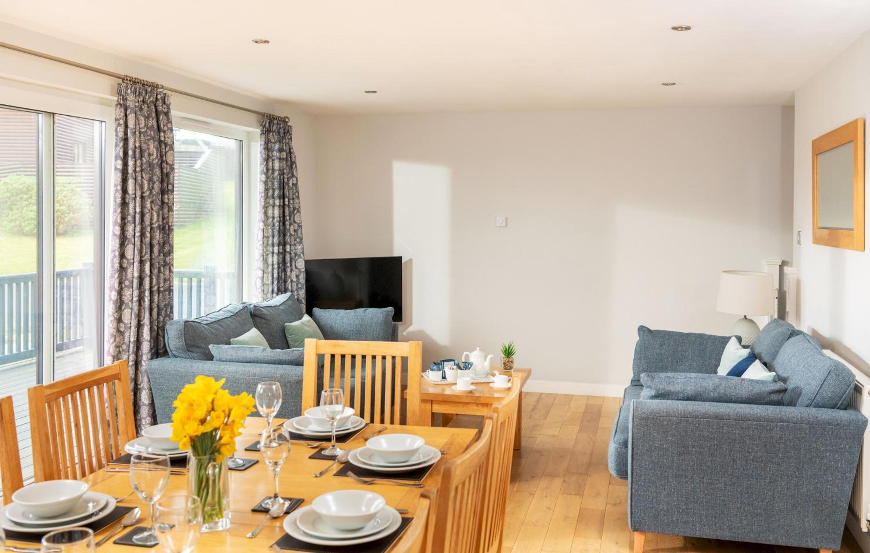Polzeath 4 Bedroom w hot tub on Retallack Resort view 3
