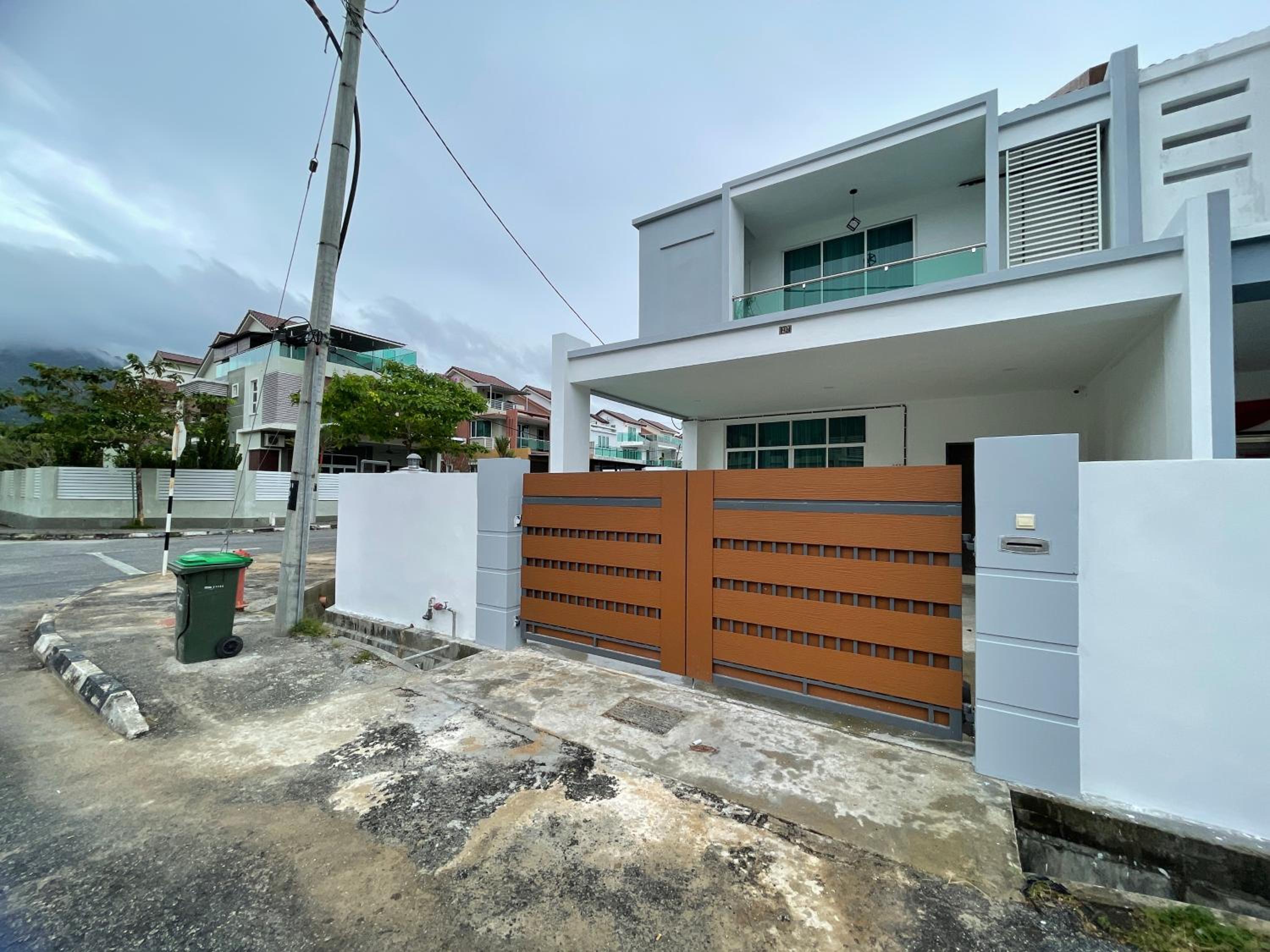 Spacious Home with Private Swimming Pool in Langkawi by Zervin photo 3