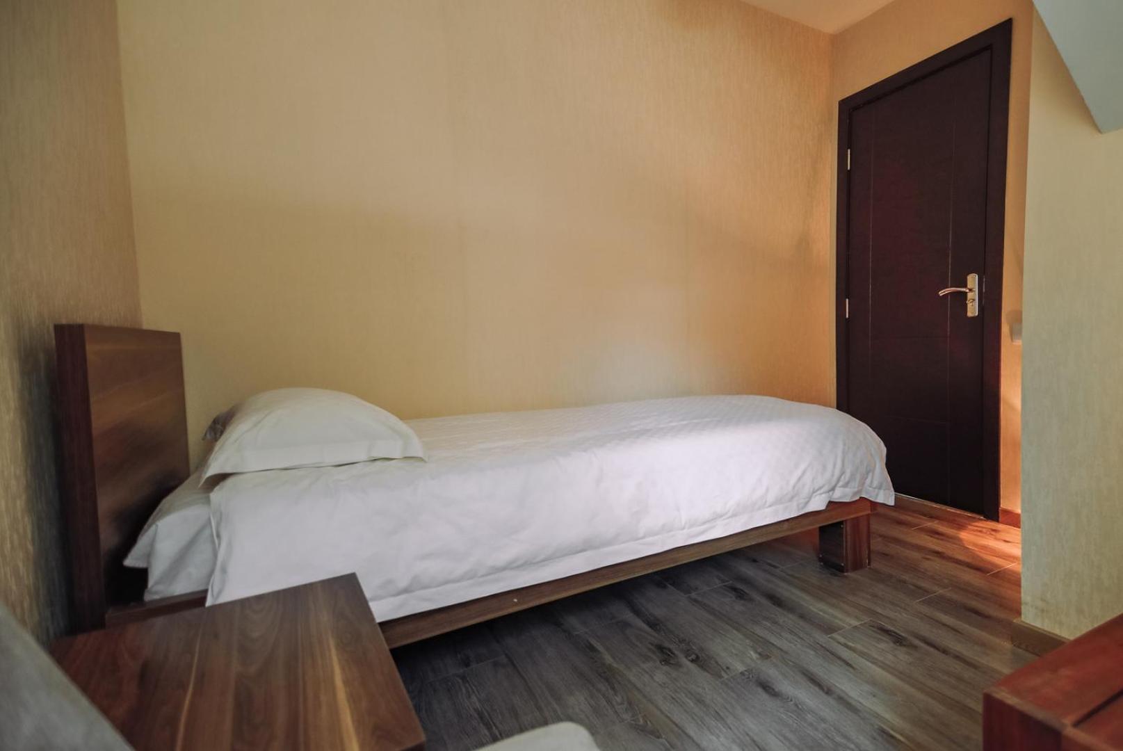 Crystal Cottage, Bakuriani view 3