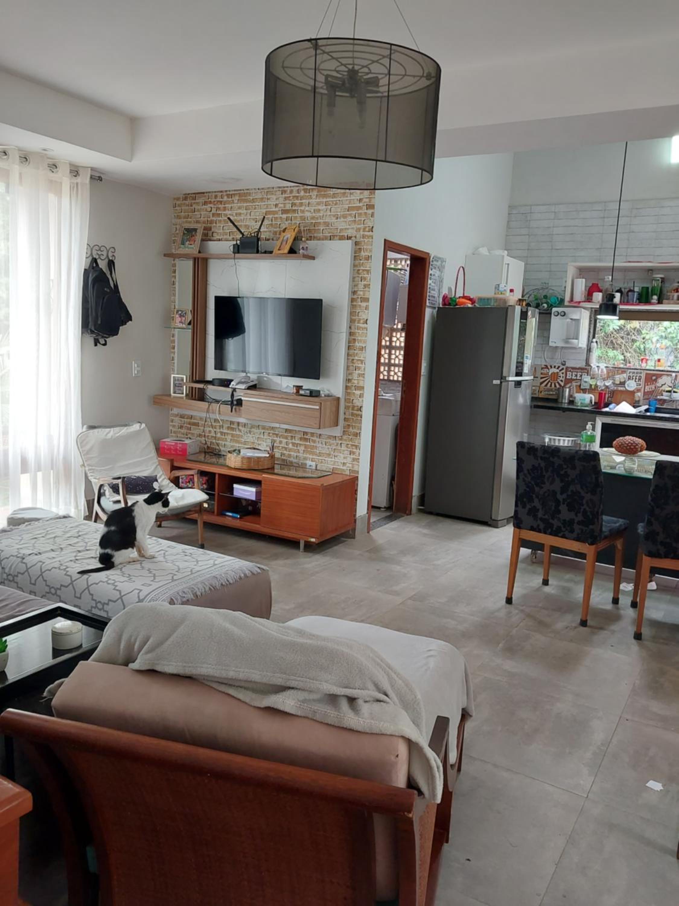 Casa praiana em condominio com lazer