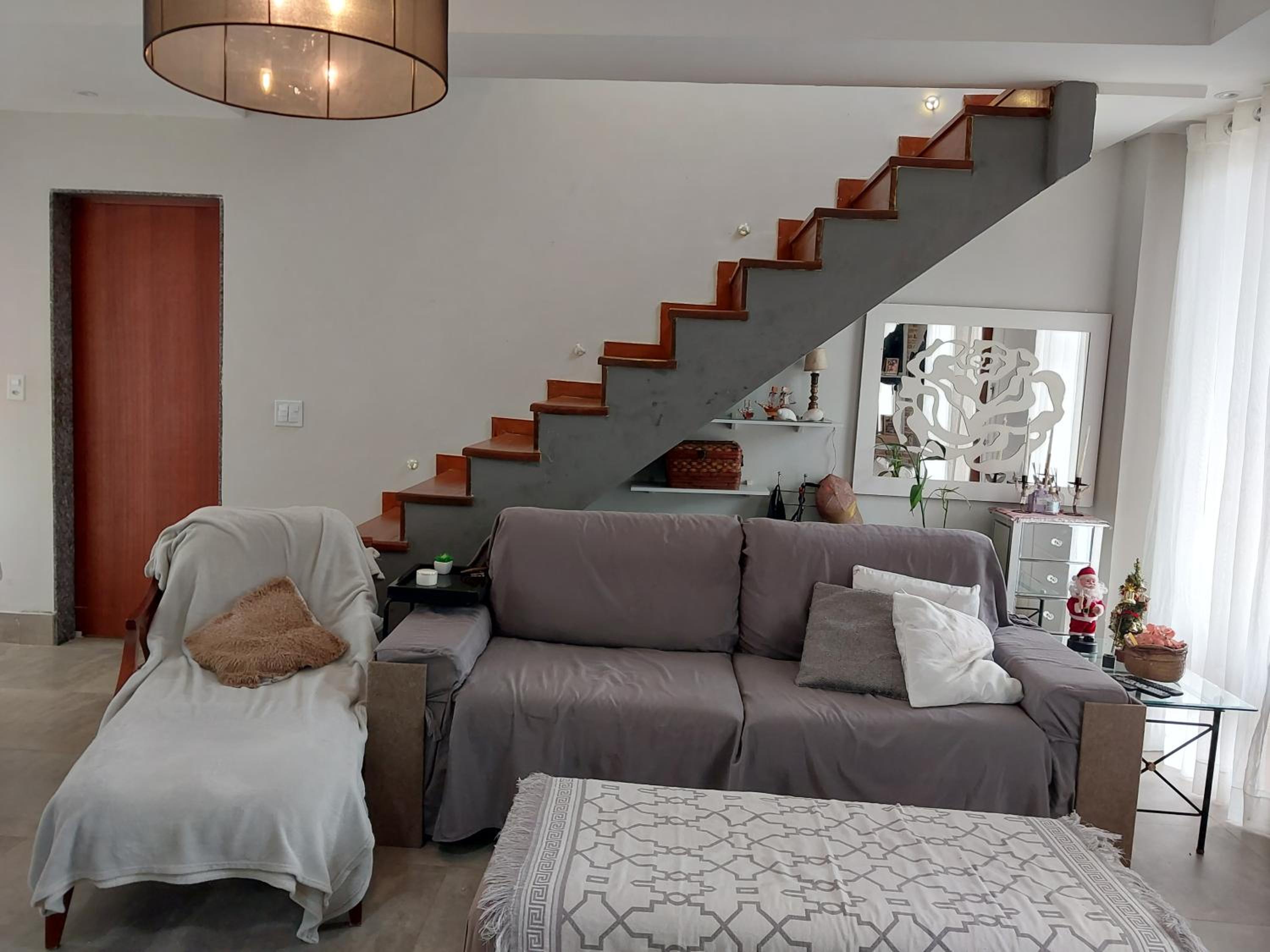 Casa praiana em condominio com lazer