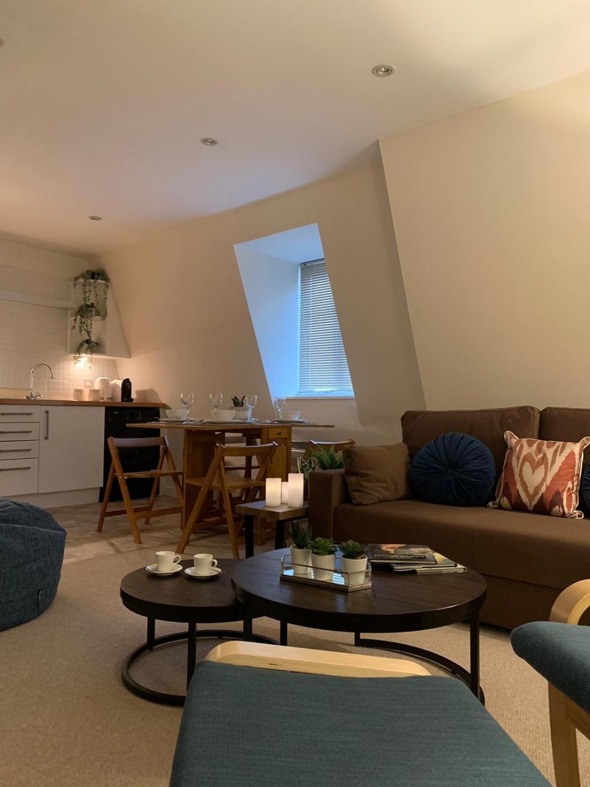 The Riding Gate Apartment view 3