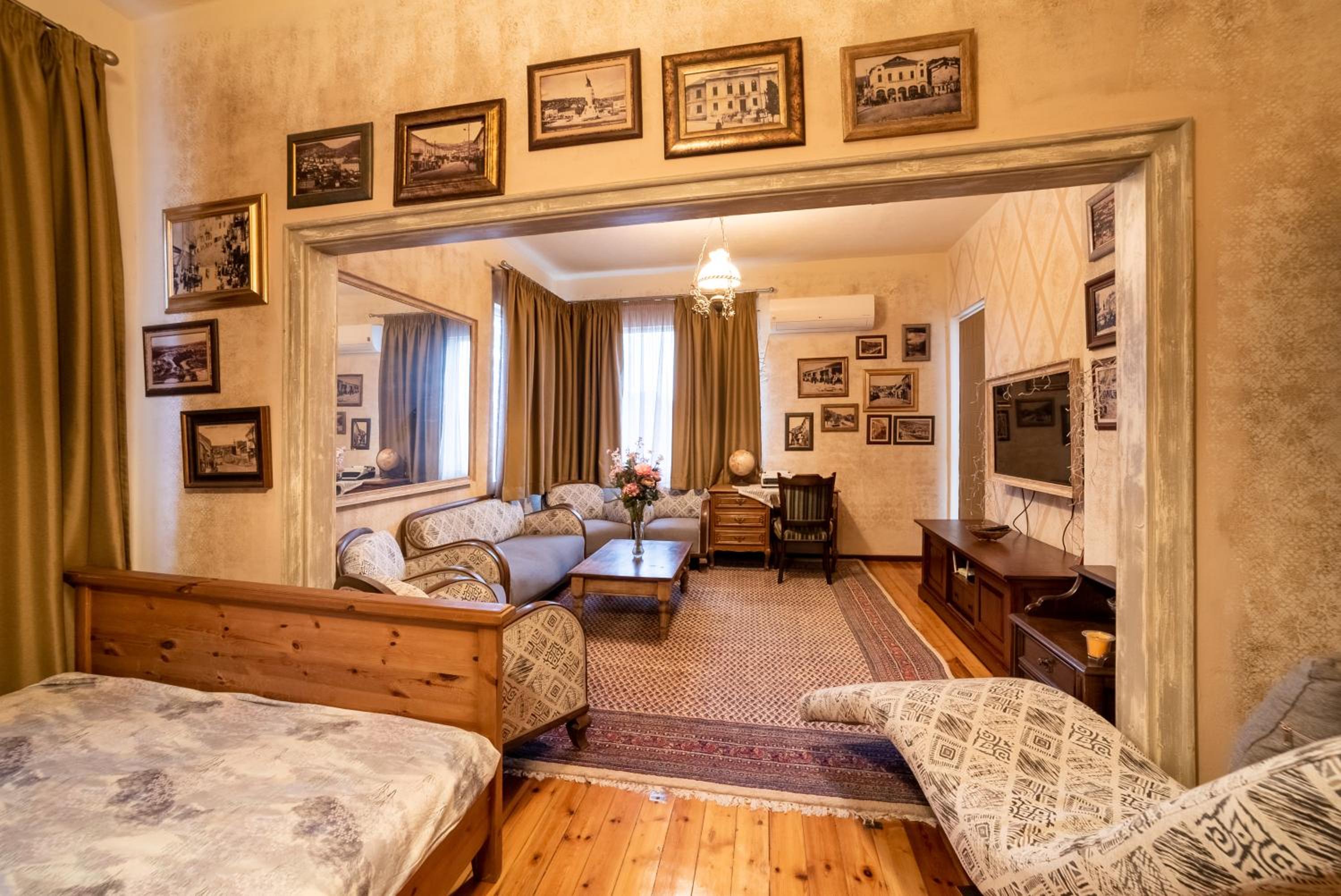 Zlatanov Residence view 4