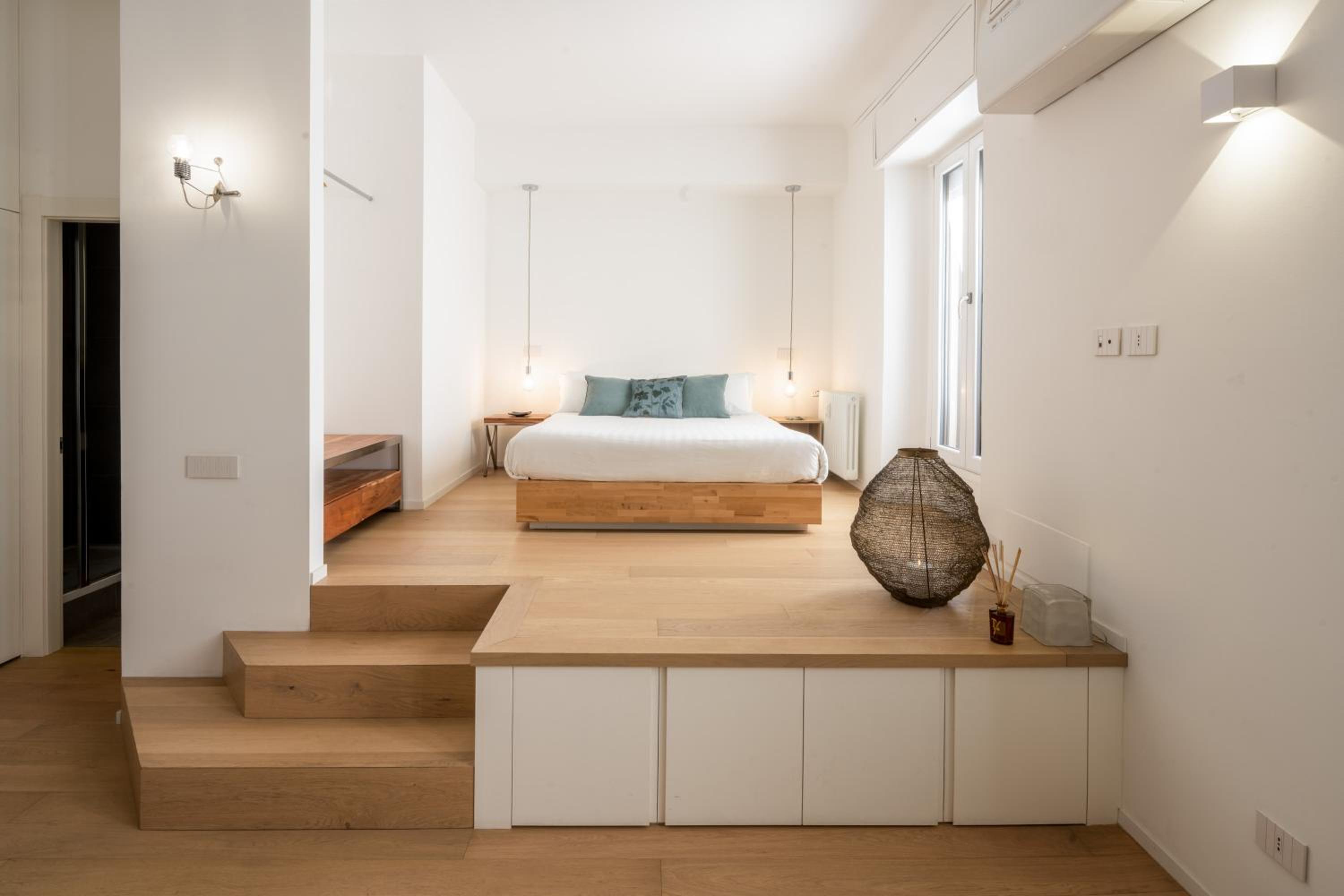 Maciachini Apartments R&R