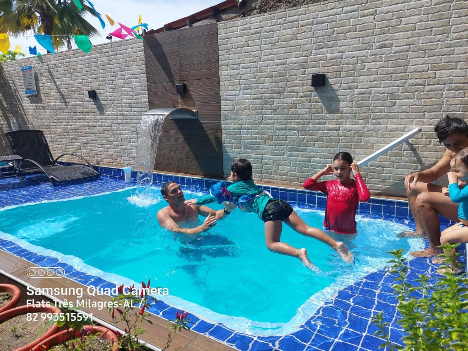 Flats-Pousada Três Milagres-Apartamentos completos em São Miguel dos Milagres-Centro-Primeiro conjunto antes da praia, 200m somente- com café opcional, bic