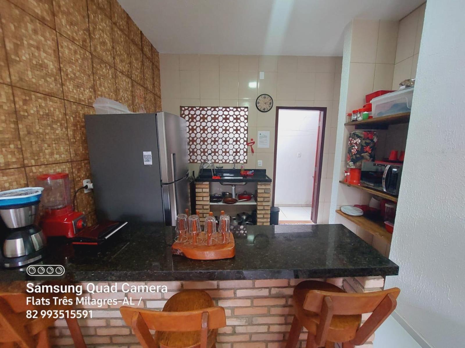 Flats-Pousada Três Milagres-Apartamentos completos em São Miguel dos Milagres-Centro-Primeiro conjunto antes da praia, 200m somente- com café opcional, bic