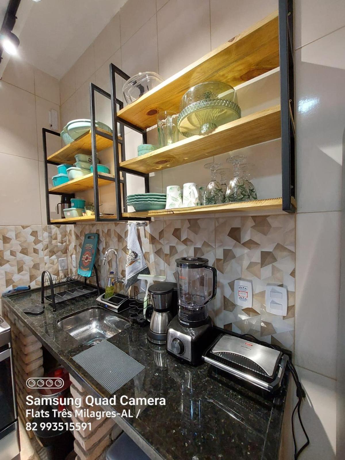 Flats-Pousada Três Milagres-Apartamentos completos em São Miguel dos Milagres-Centro-Primeiro conjunto antes da praia, 200m somente- com café opcional, bic