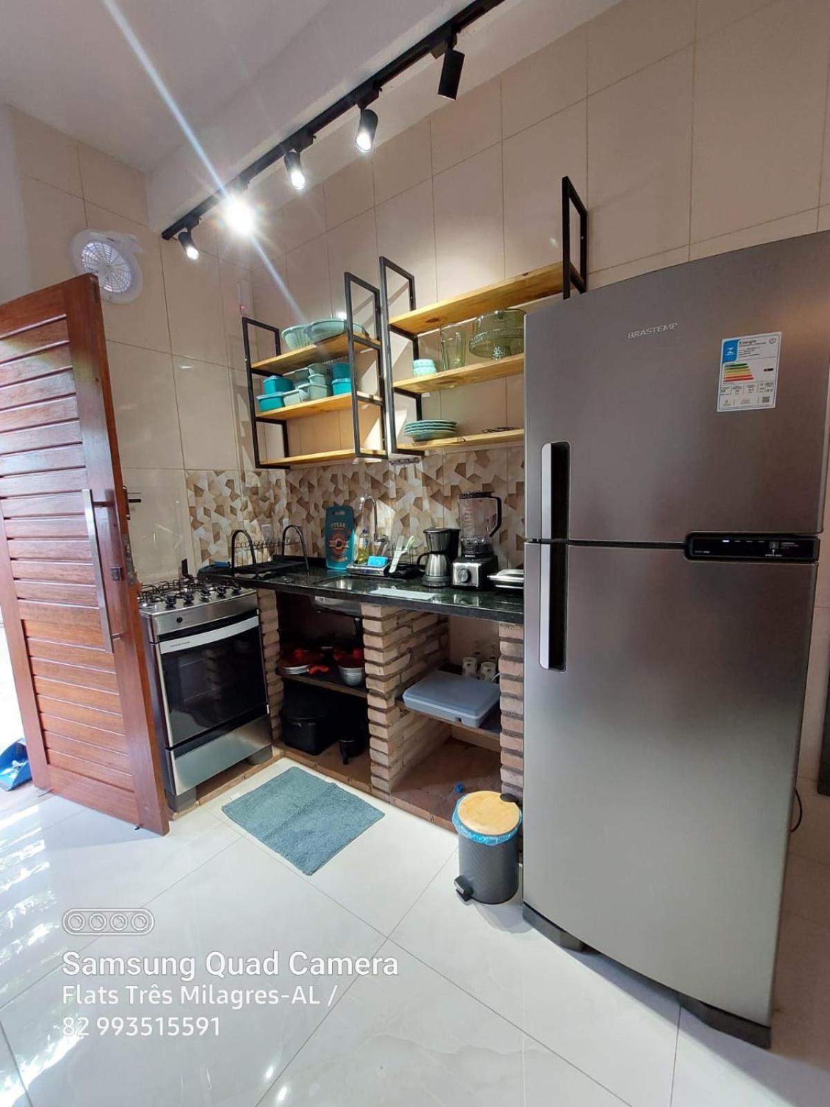 Flats-Pousada Três Milagres-Apartamentos completos em São Miguel dos Milagres-Centro-Primeiro conjunto antes da praia, 200m somente- com café opcional, bic
