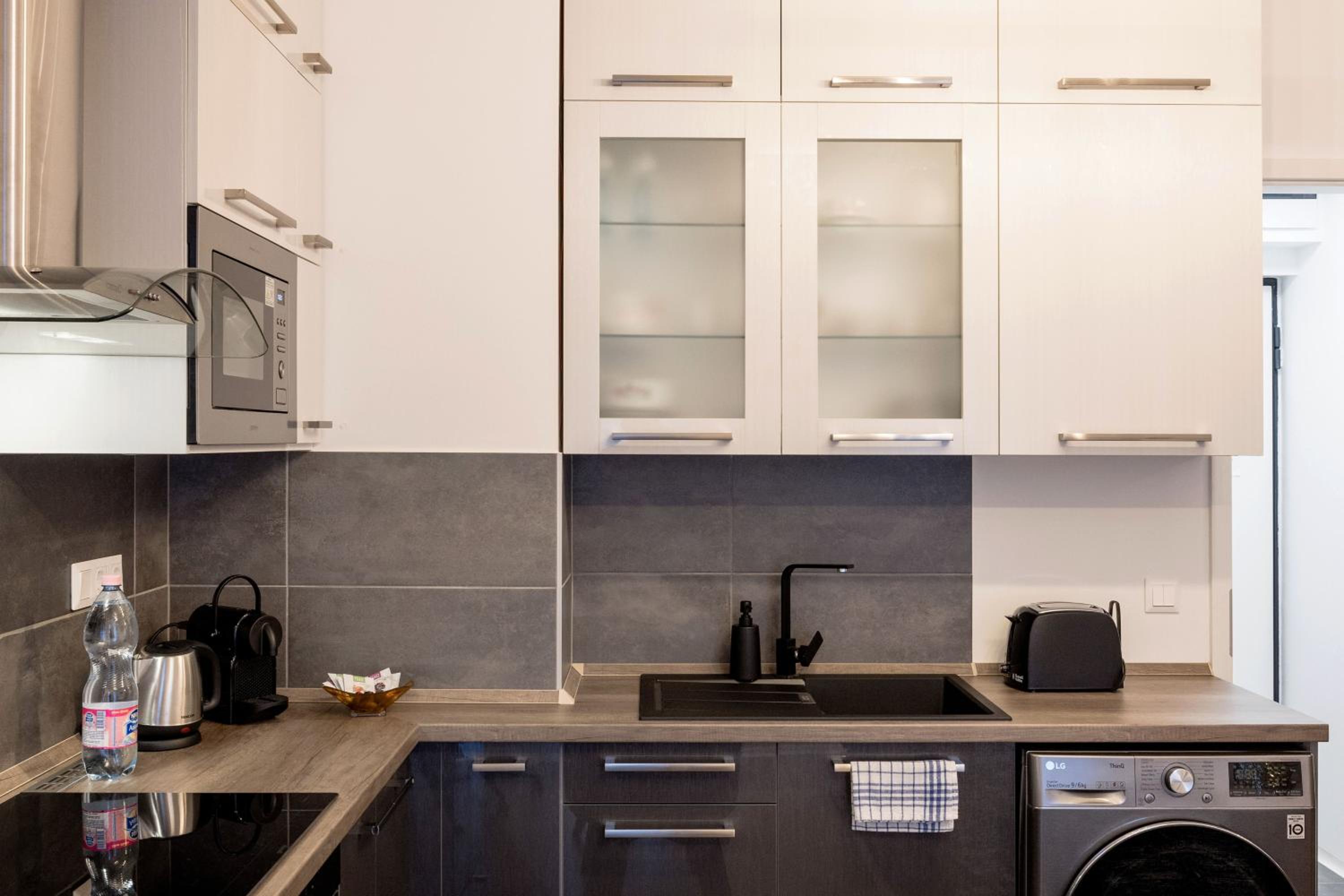 Central Sphere Apartment view 5