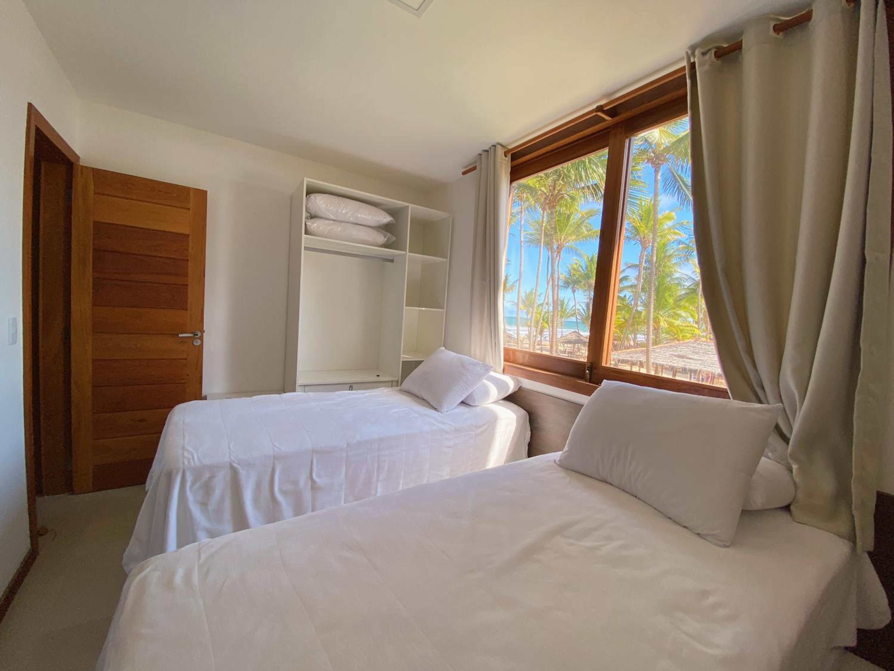 105 Condo Dreamland Apts BeachFront - Taipu de Fora view 4