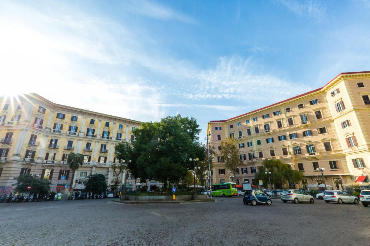 Style Houses in Naples by Wonderful Italy