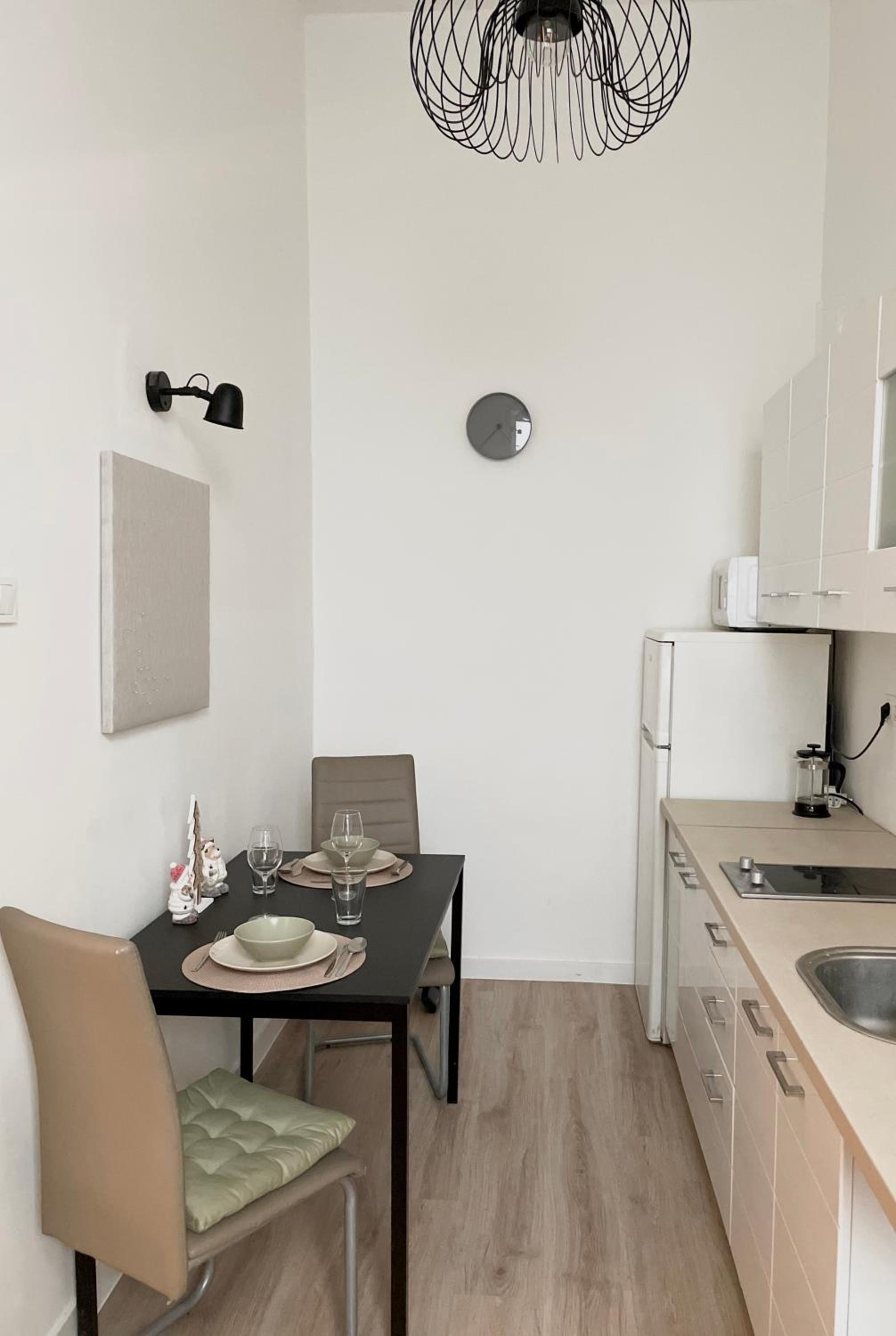Cozy apartment in central Budapest view 3
