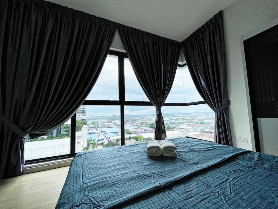 Cozy & Comfy Home Dsara Sentral Opposite MRT photo 3