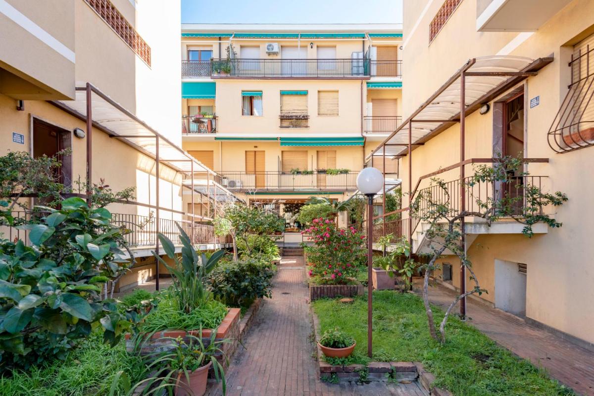 JOIVY Cosy flat with terrace near Rapallo Castle view 4