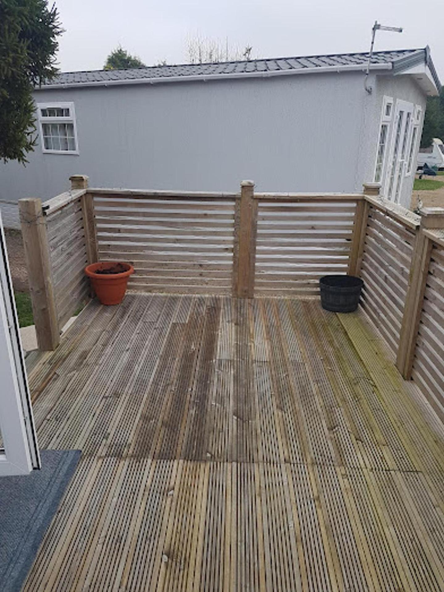 Lovely 2-Bed Chalet at Robinhood Retreat Free park view 3