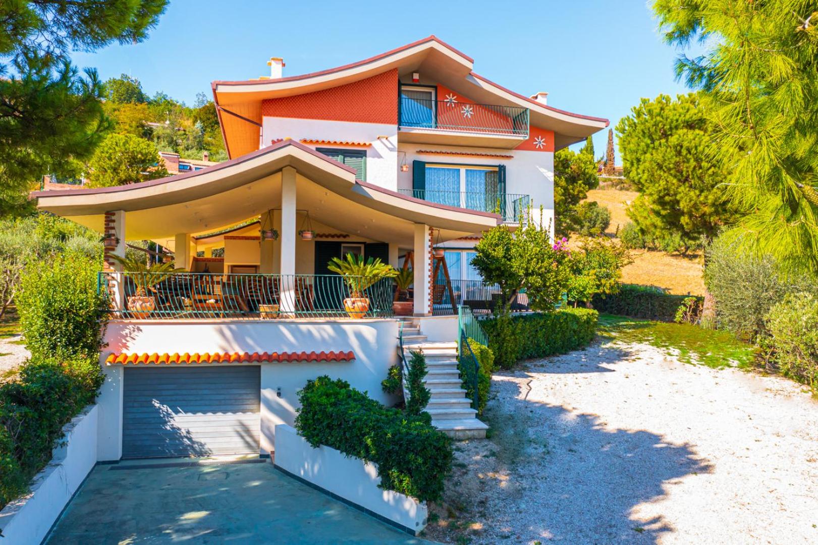 Vista Allegra Pagoda - Villa con piscina view 4