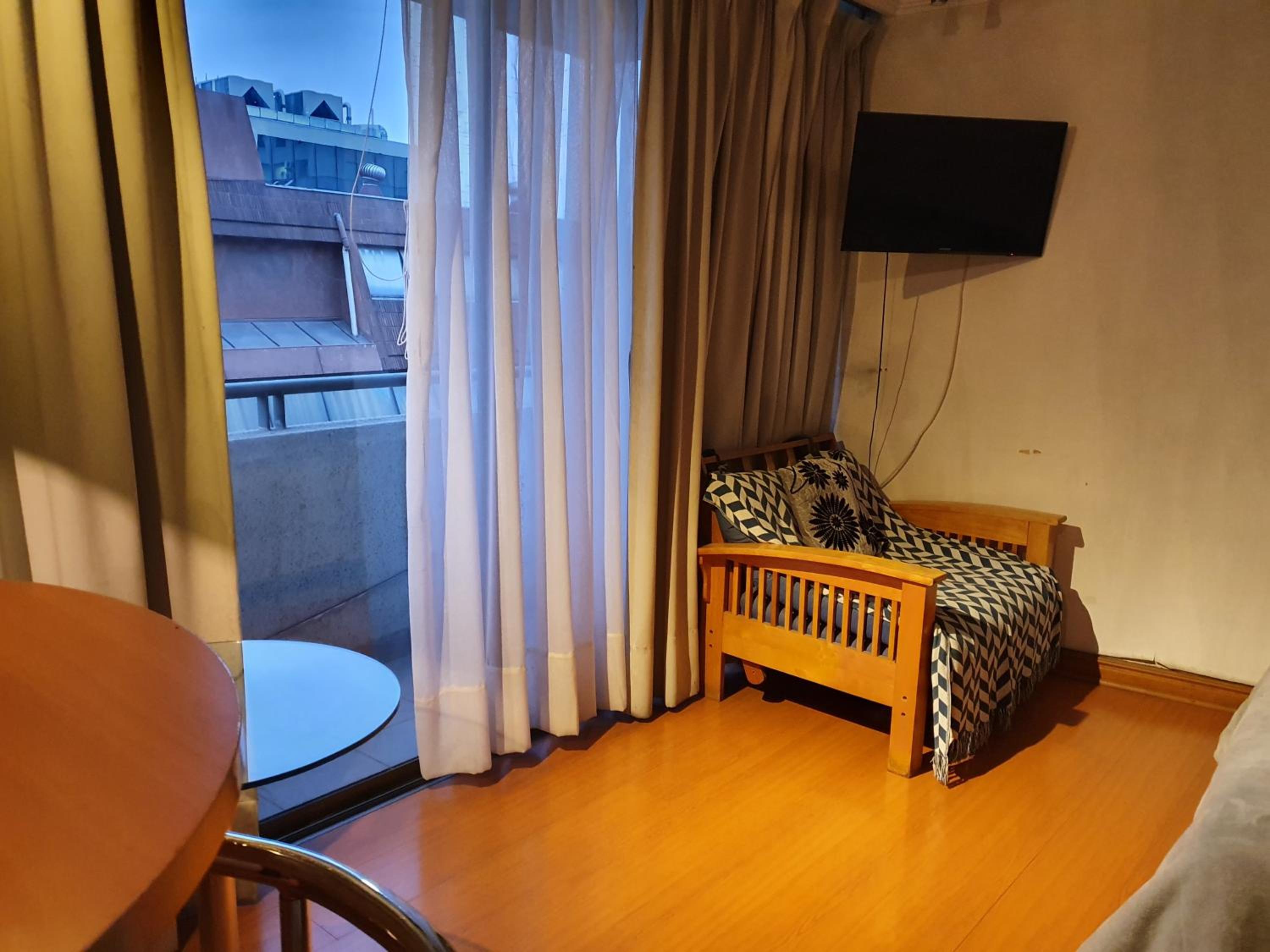 Departamento amplio en Suite, Costanera Center