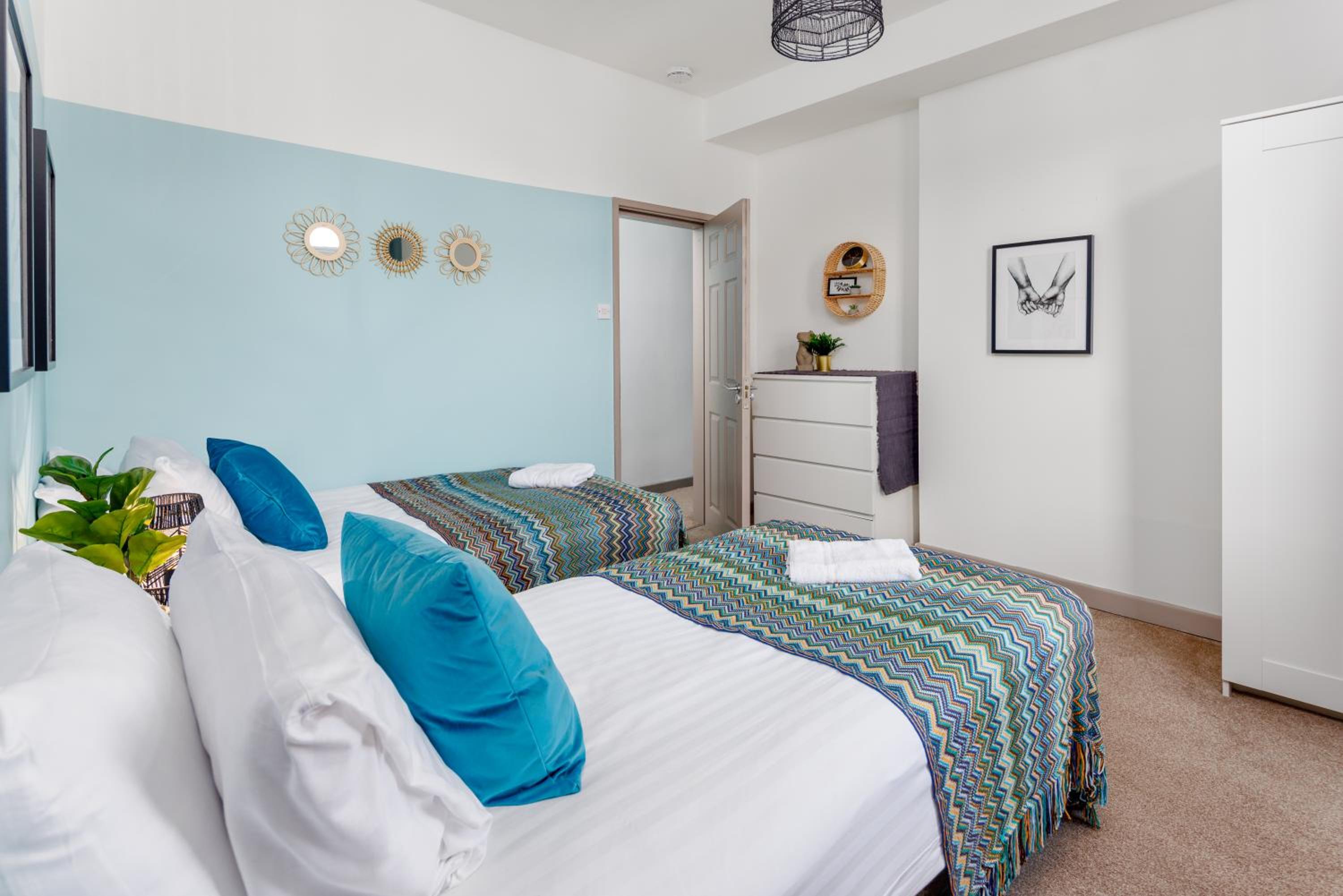 Hornsey House - Air Host & Stay - 5 Bedrooms Sleeps 10