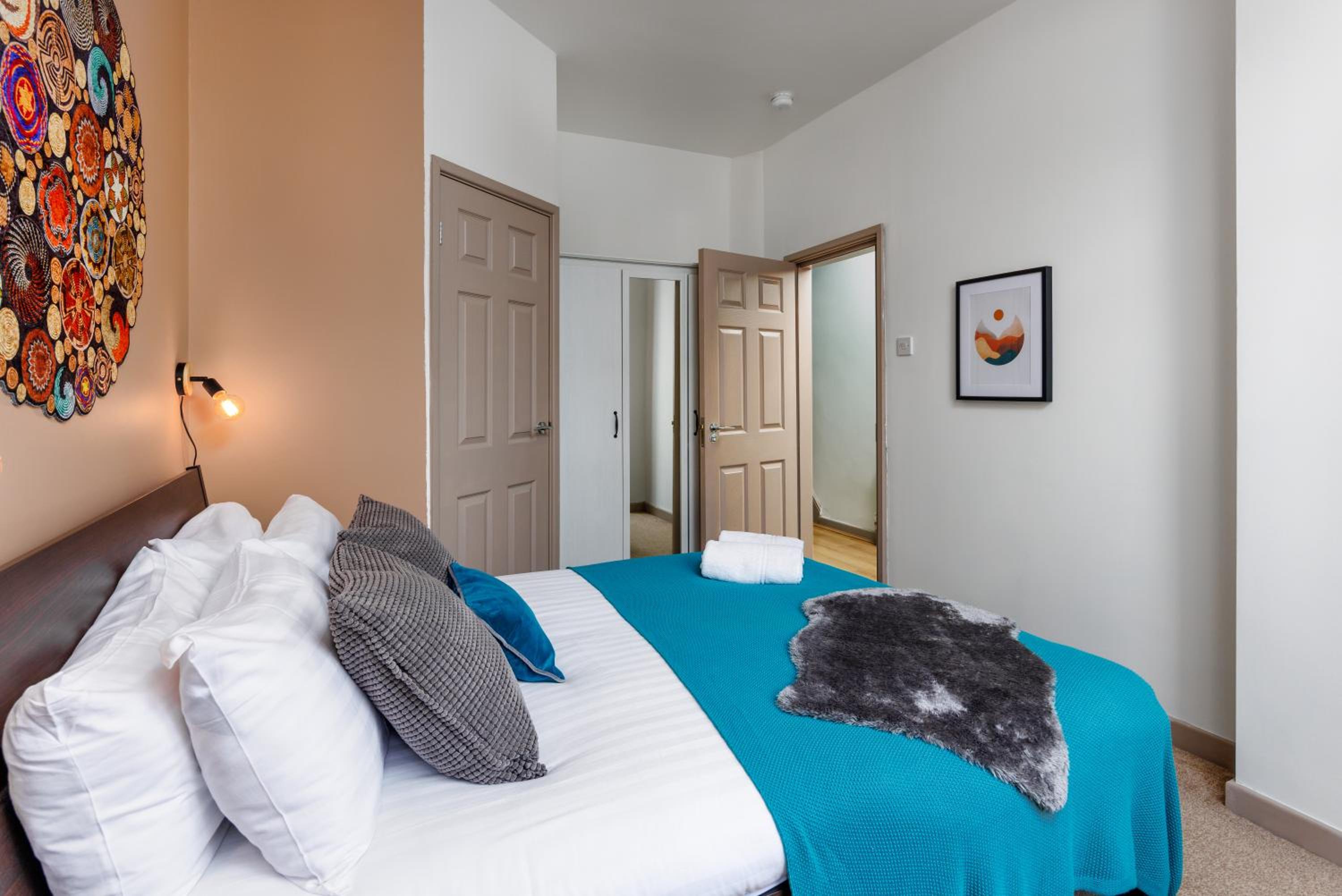 Hornsey House - Air Host & Stay - 5 Bedrooms Sleeps 10