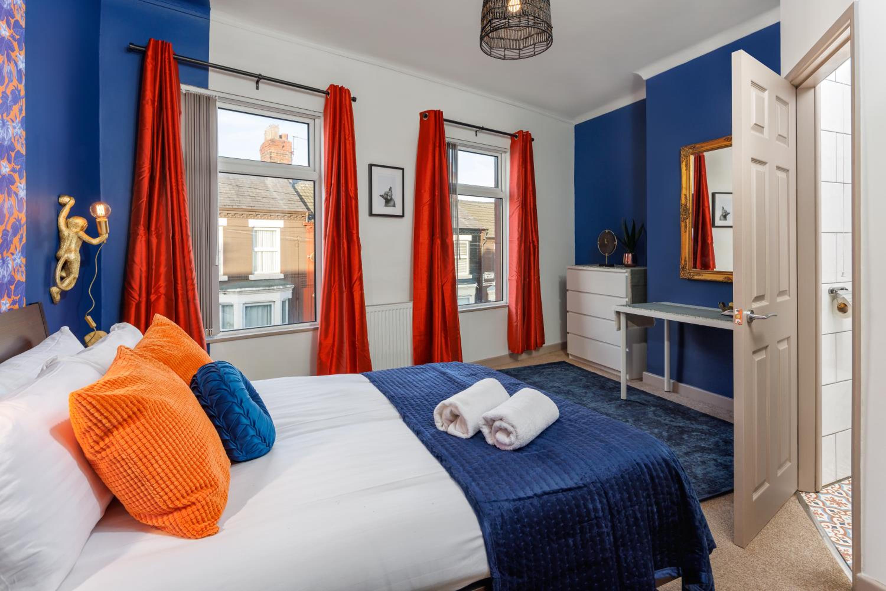 Hornsey House - Air Host & Stay - 5 Bedrooms Sleeps 10