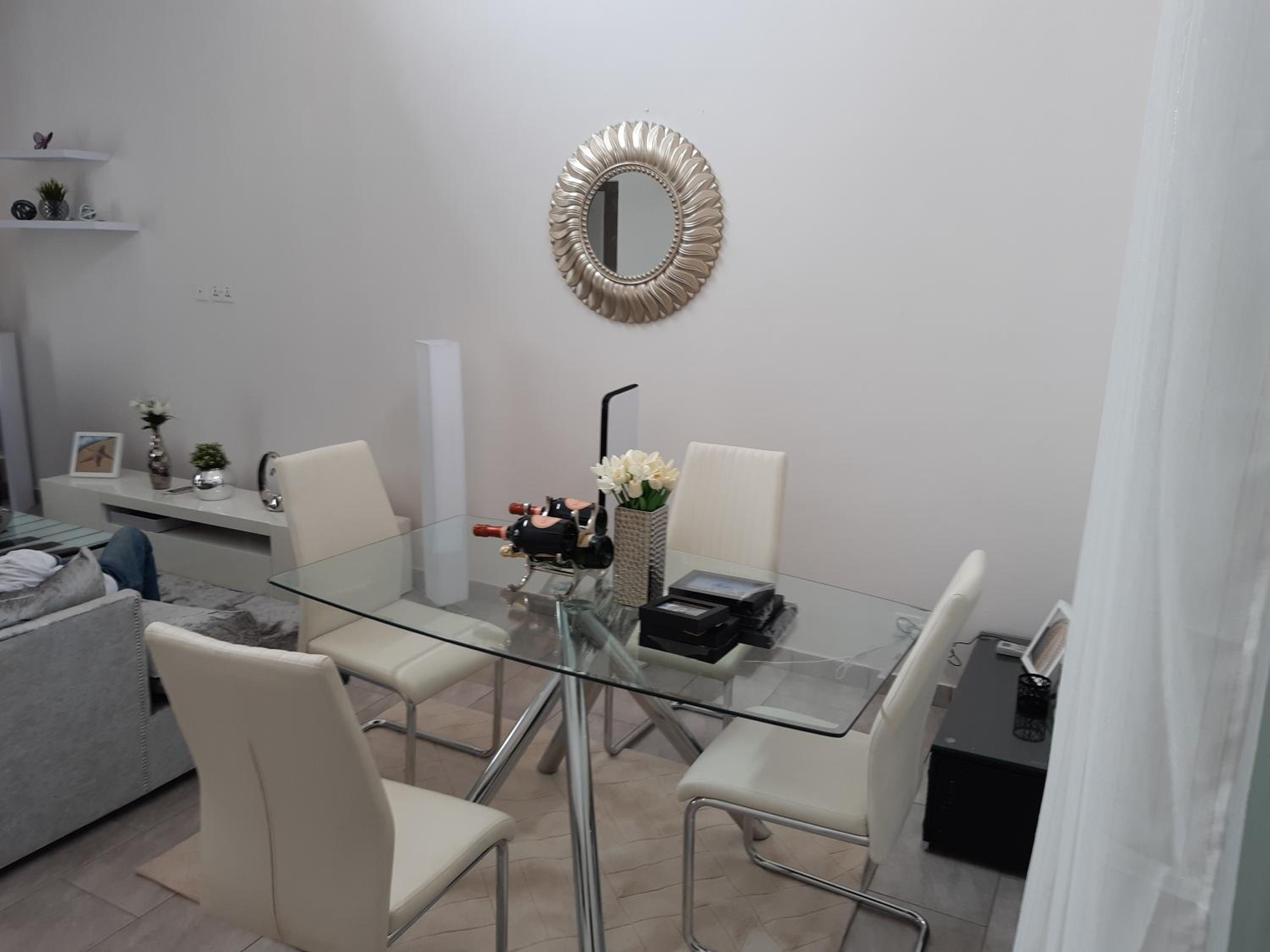 Accra Cozy Retreat with 2 Bedrooms view 4