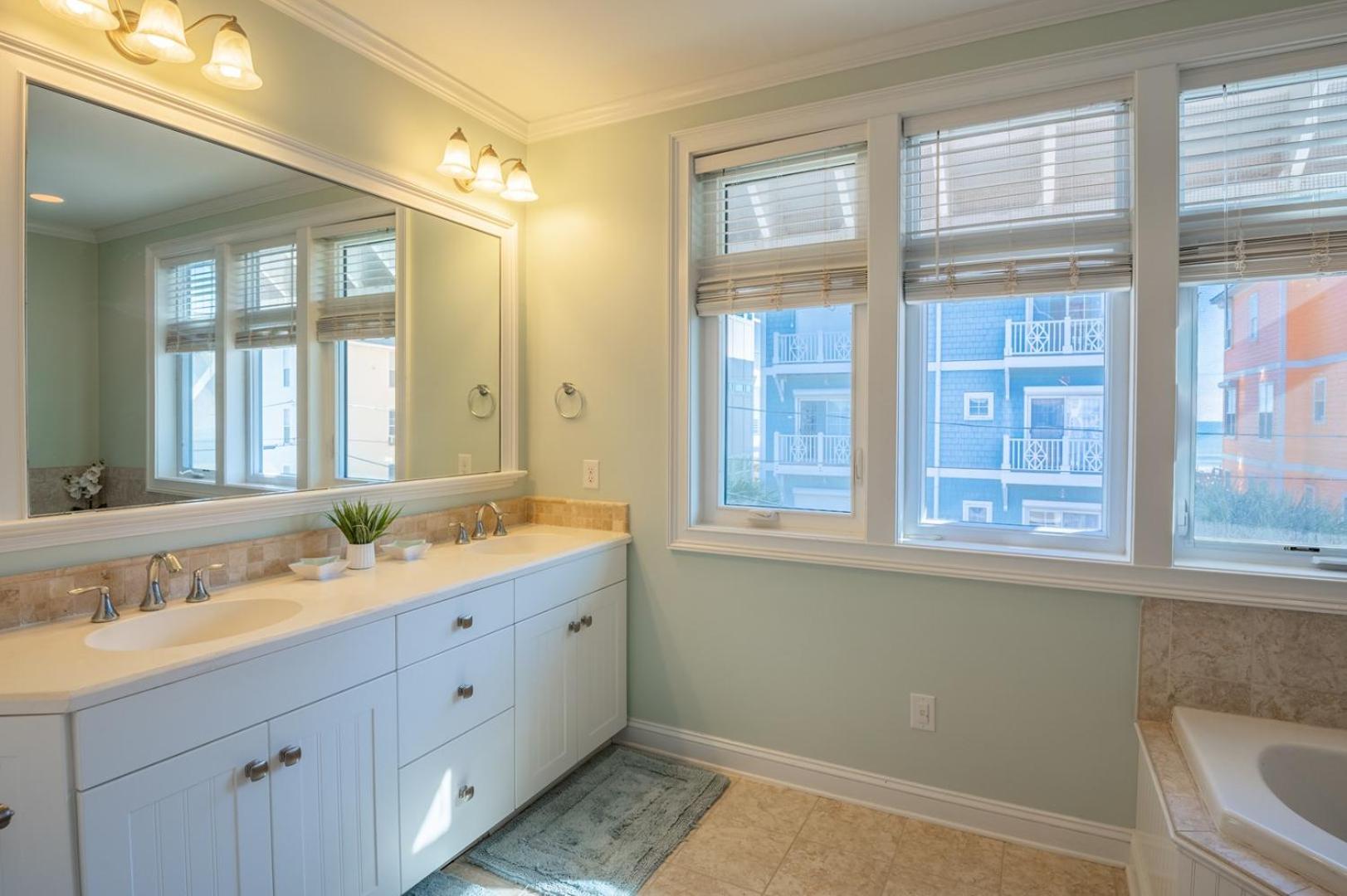 Oceanview 2nd Row Condo - Wood Vista