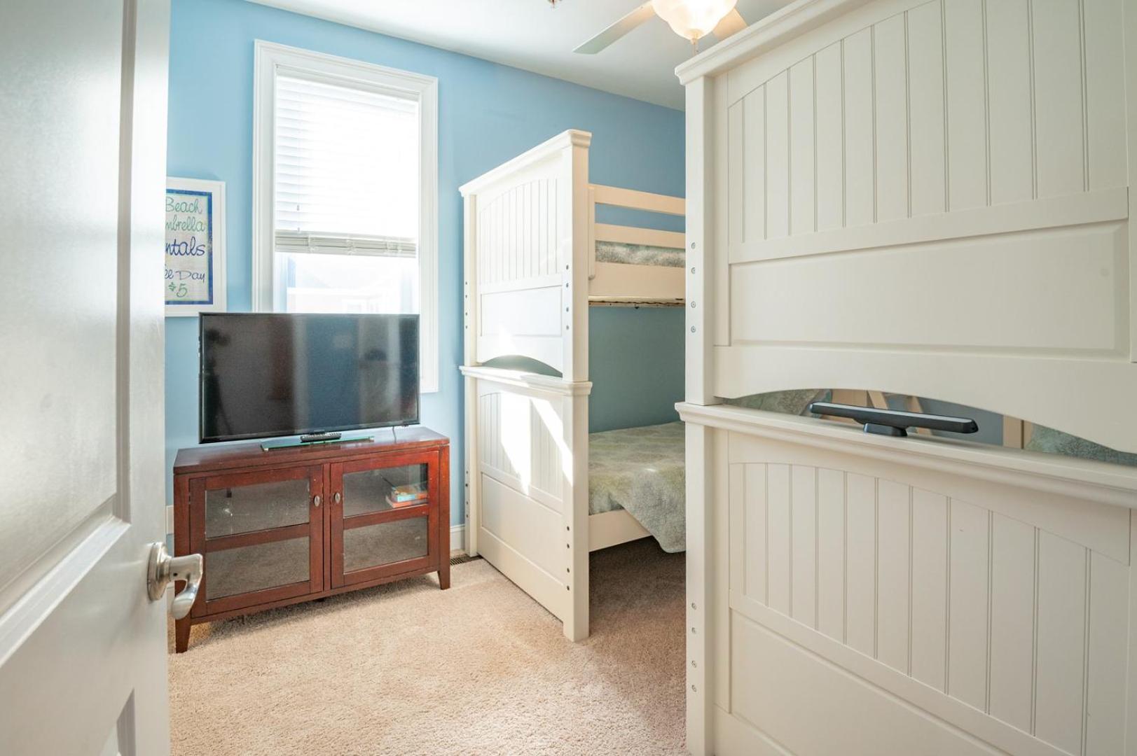 Oceanview 2nd Row Condo - Wood Vista