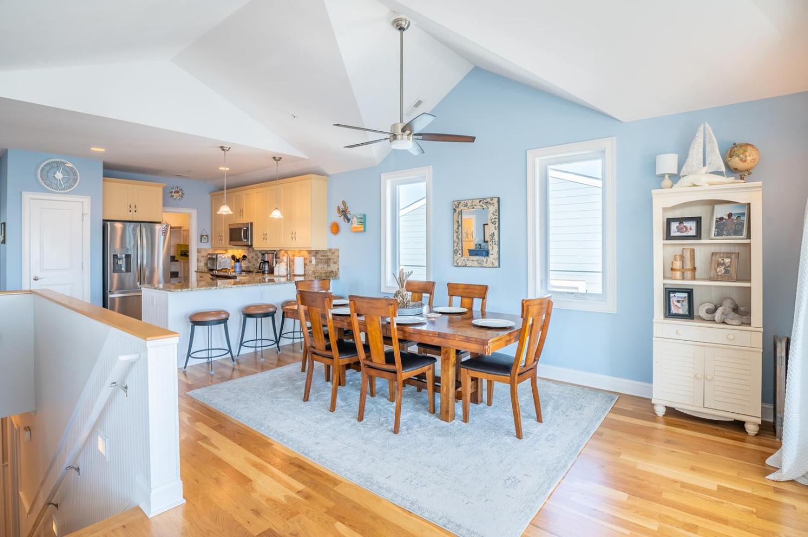 Oceanview 2nd Row Condo - Wood Vista