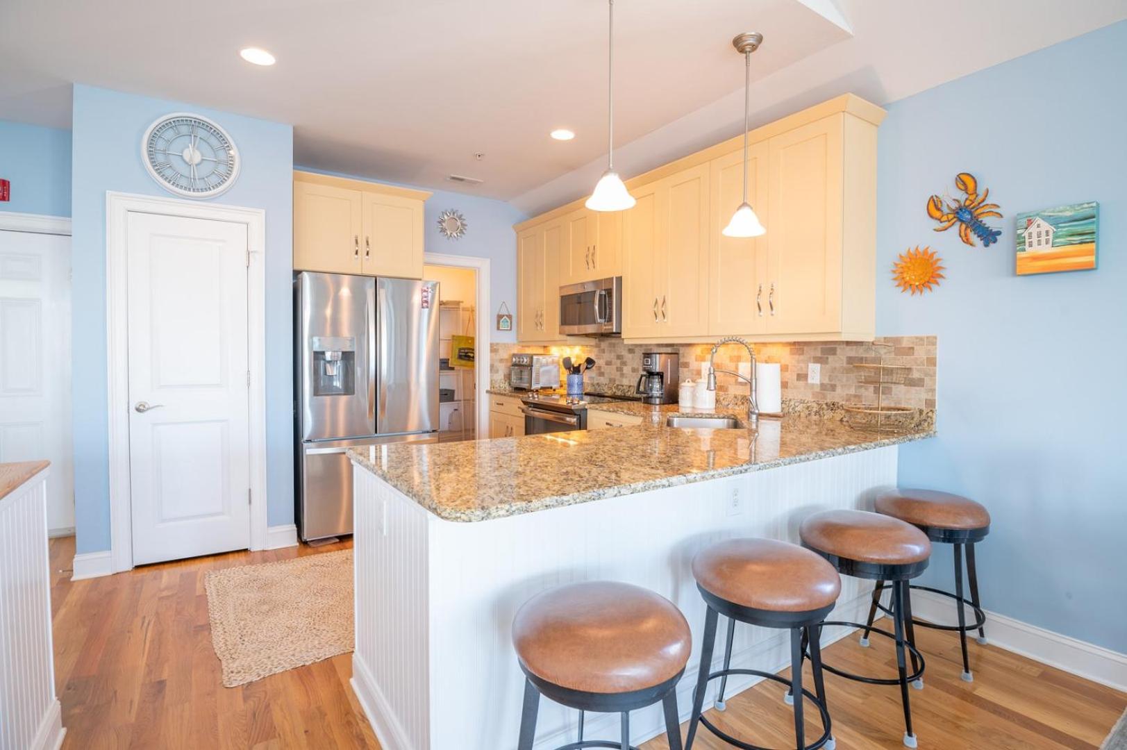 Oceanview 2nd Row Condo - Wood Vista