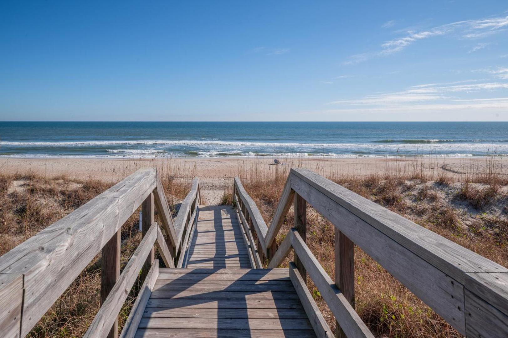 Oceanview 2nd Row Condo - Wood Vista