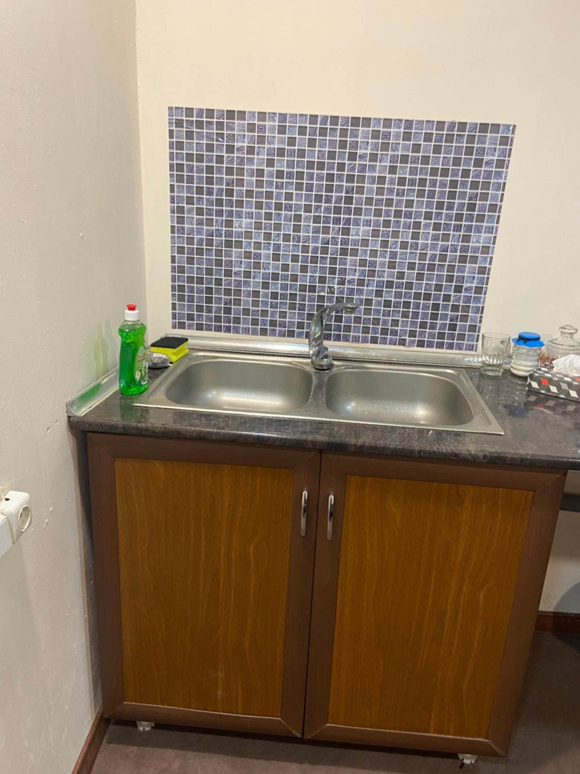 Vahe's corner house