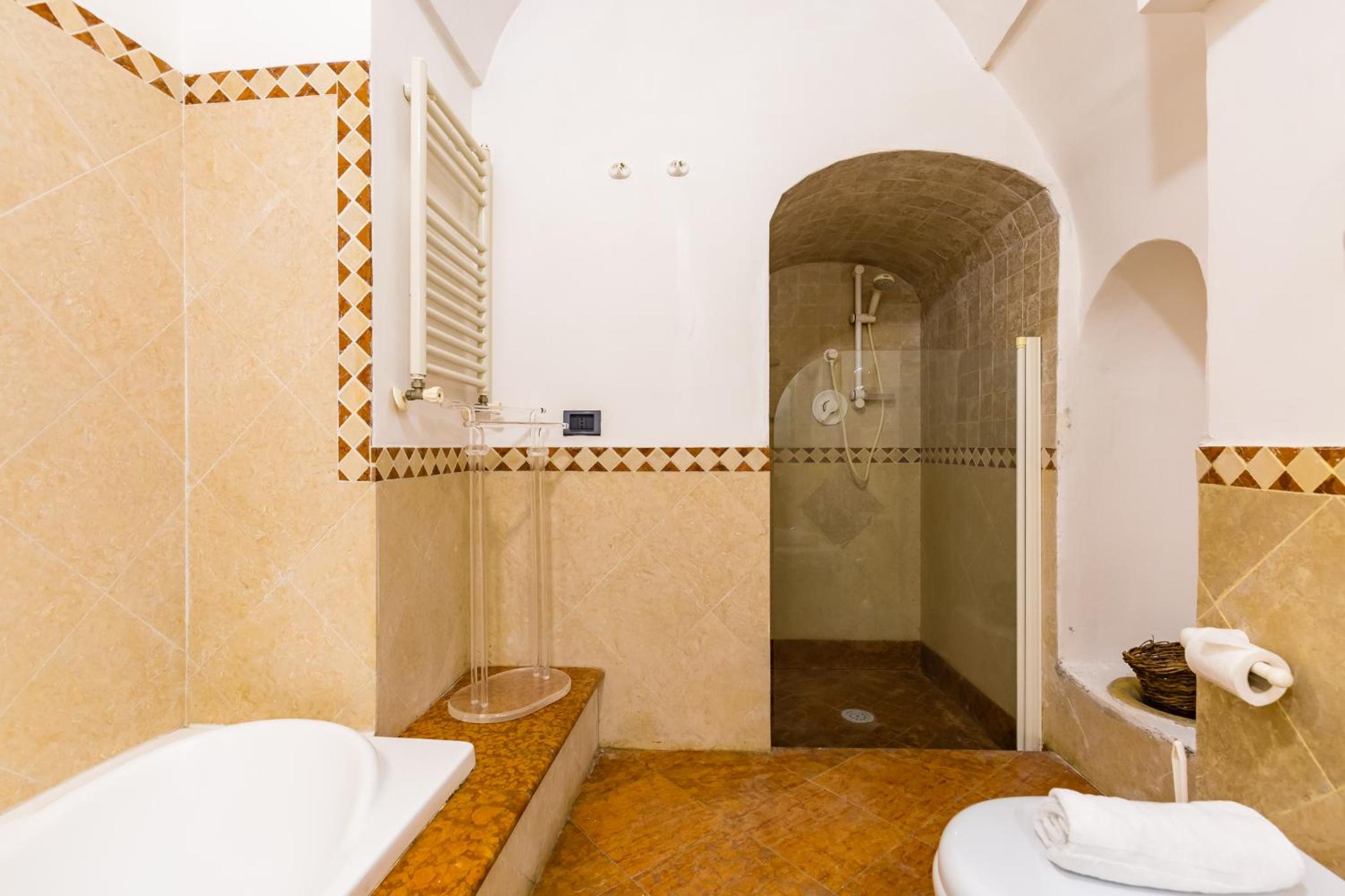 Villa Paola - Hidden Panoramic Garden and Terr...