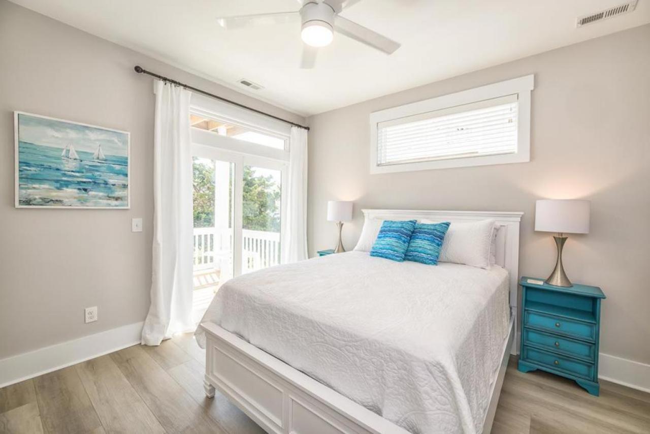 Dogs Allowed at Luxury Duplex - Second Row