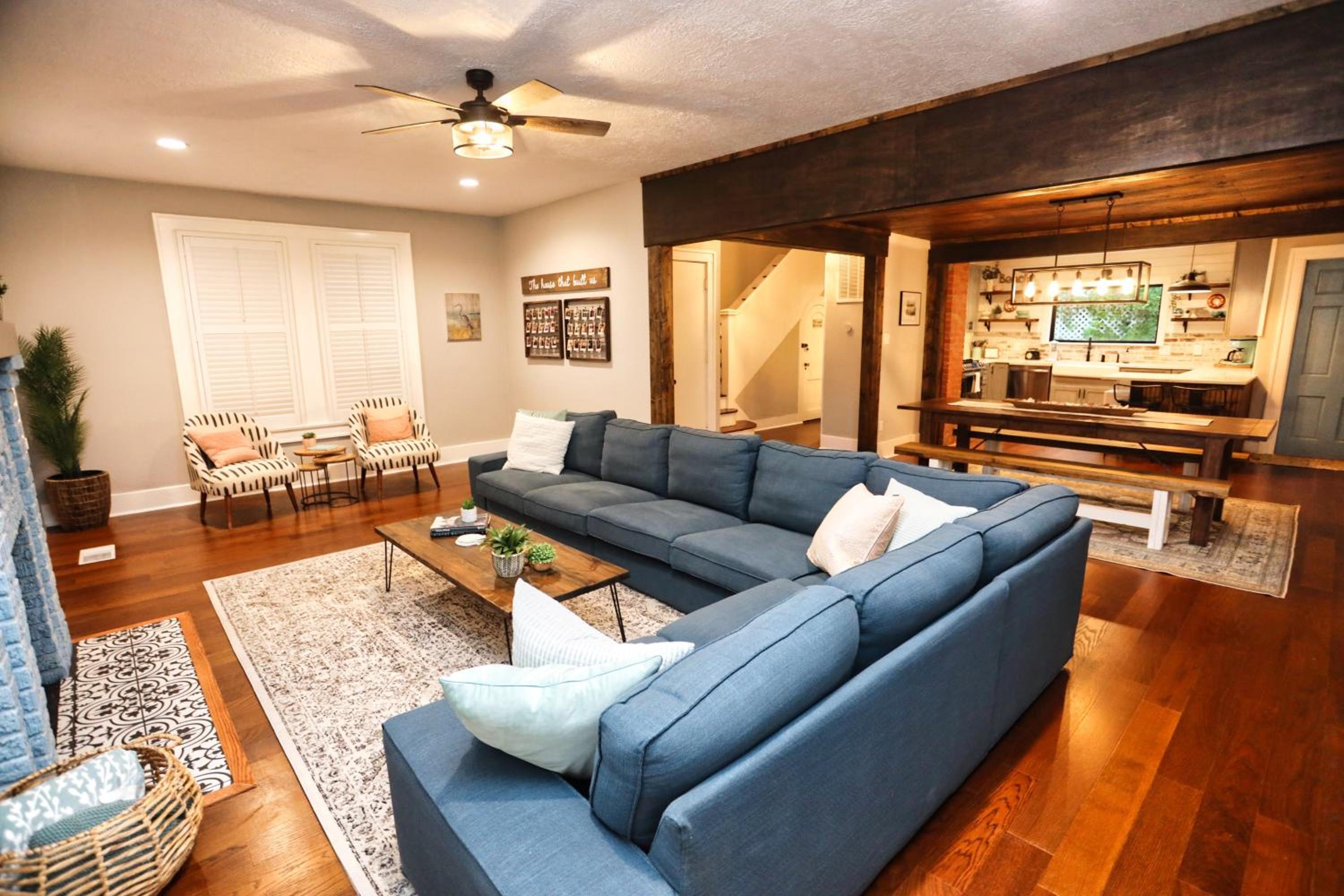 Historic Home Family Friendly Close to Seawall view 2