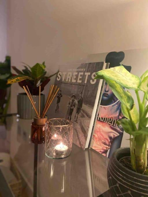 Spitalfields Market Penthouse Flat with balcony