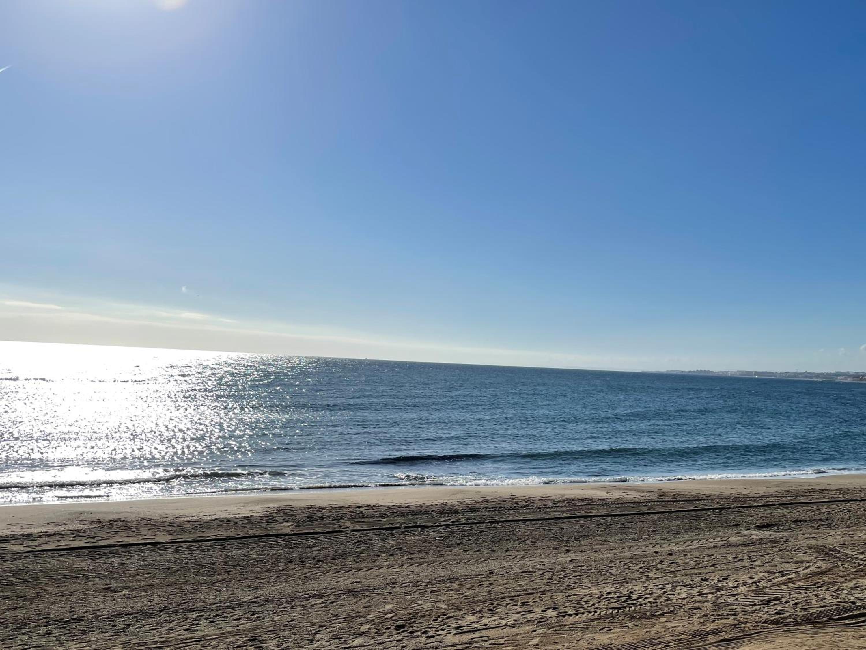 Front sea view apartment on Marbella's beach promenade