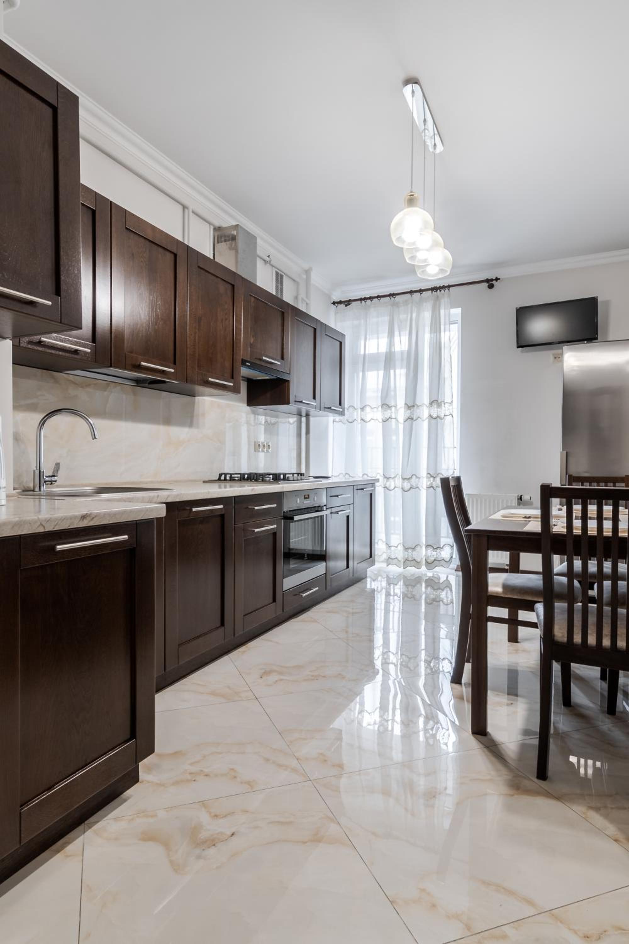InshiApartment on Kulisha str 2 view 4