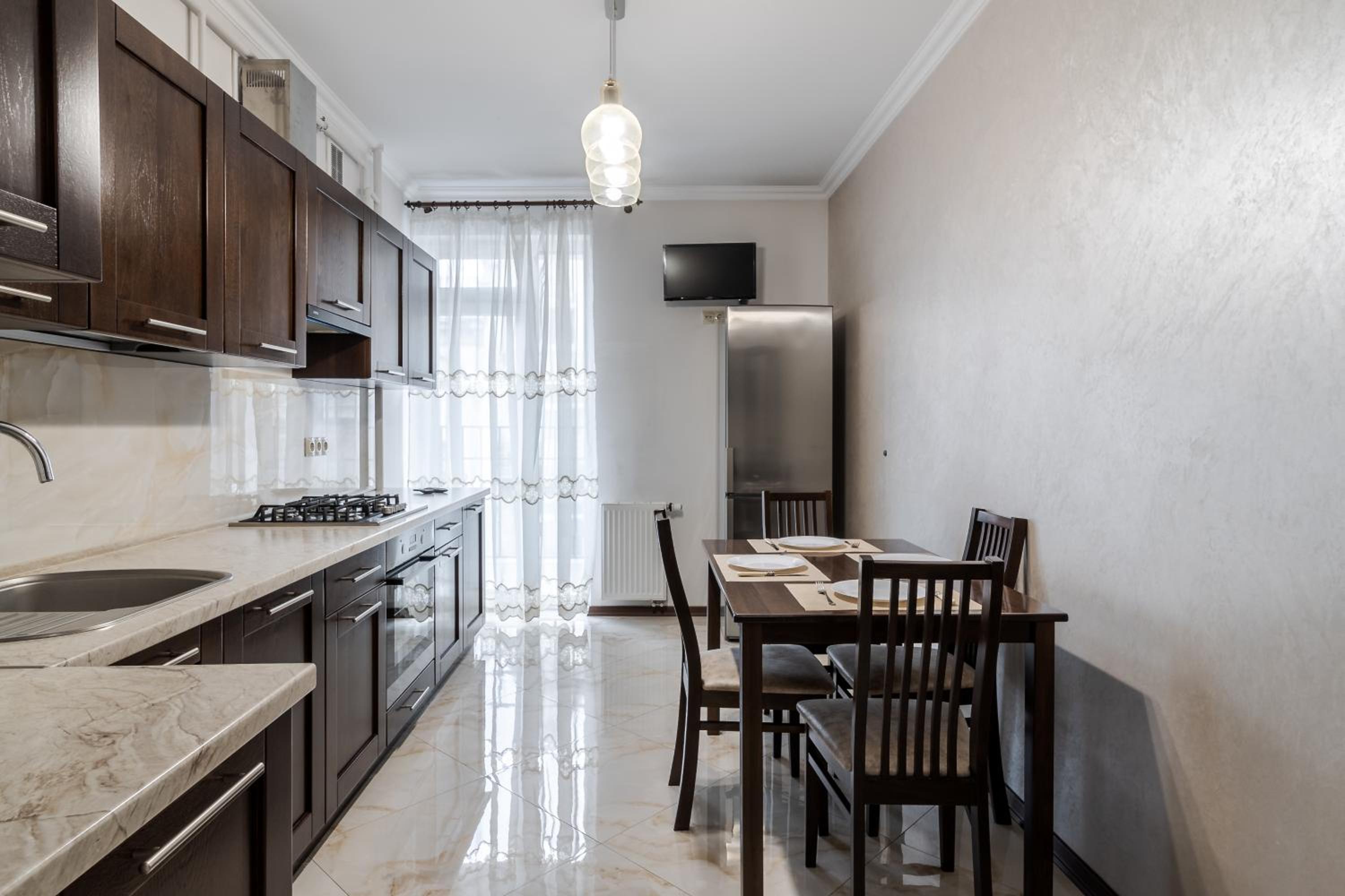 InshiApartment on Kulisha str 2 view 5