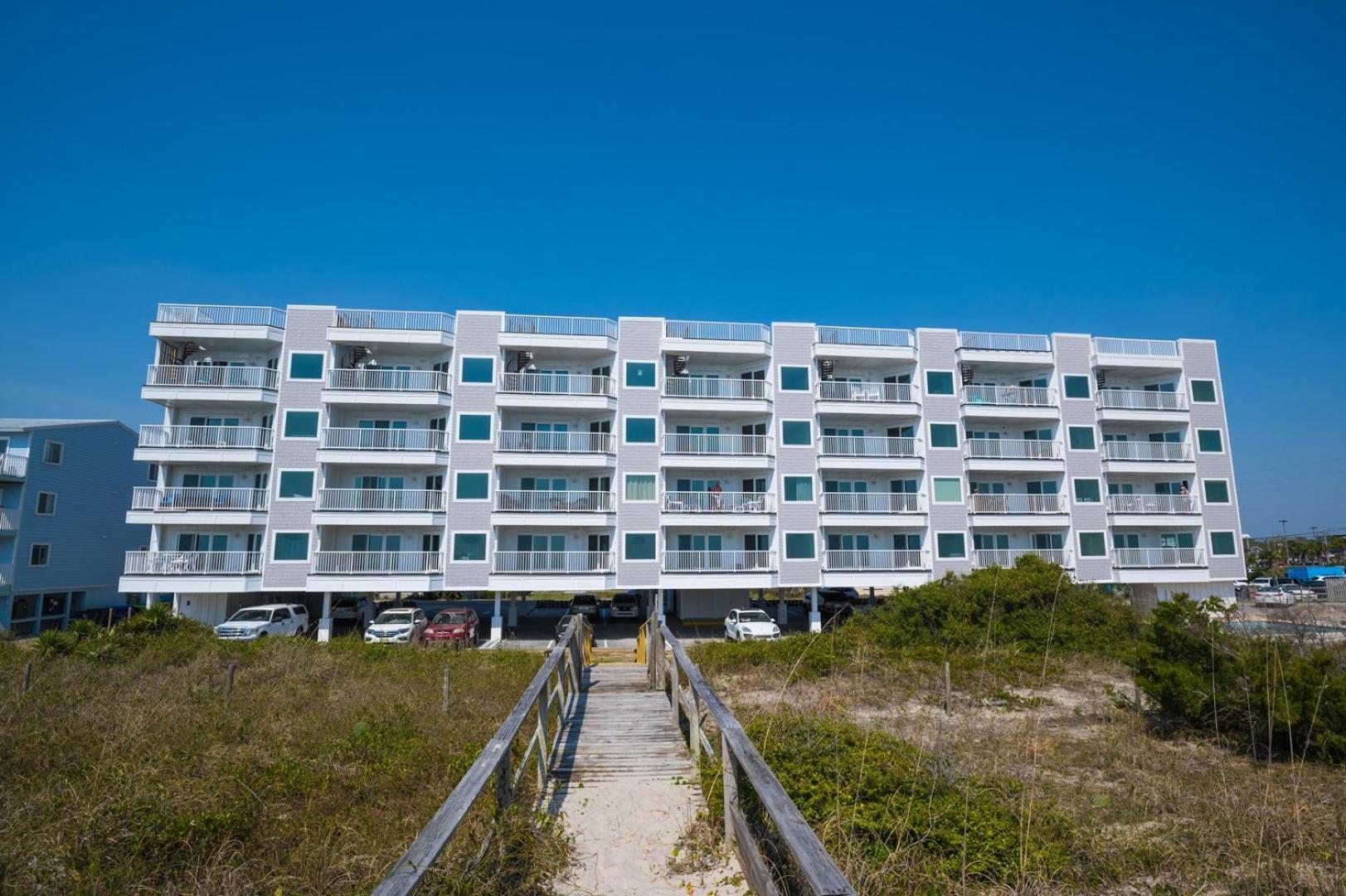 Oceanfront - Pool - Rooftop Sun Deck