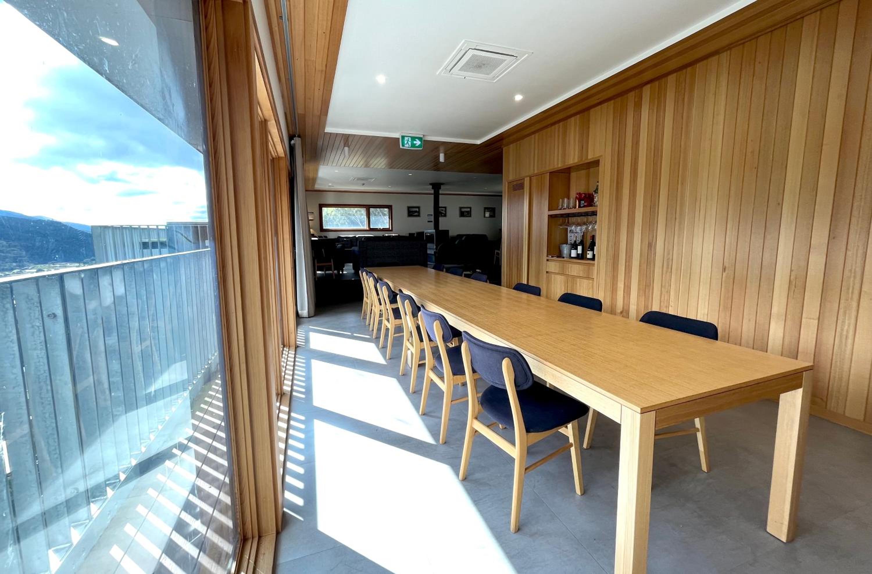 Schuss Alpine Club, Thredbo
