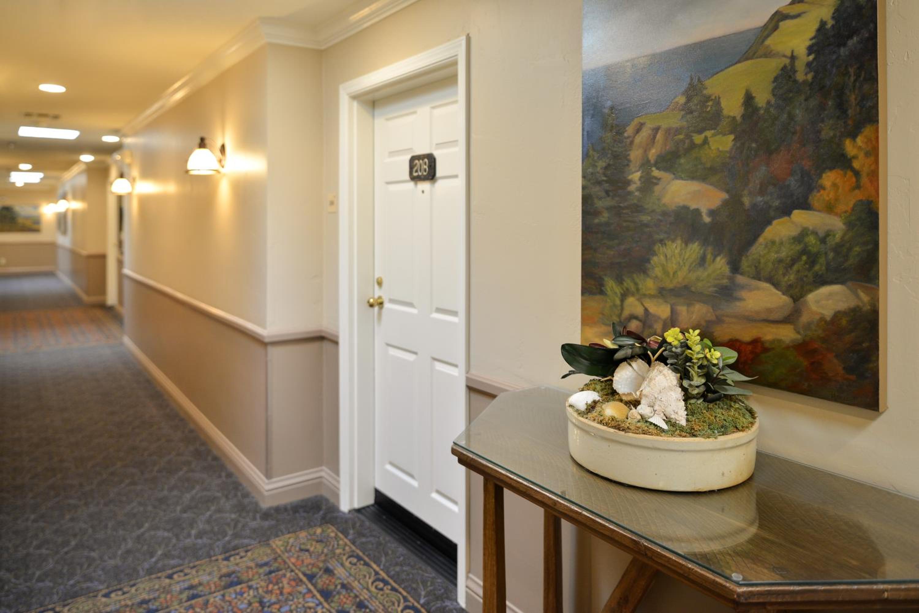 Sand Pebbles Inn