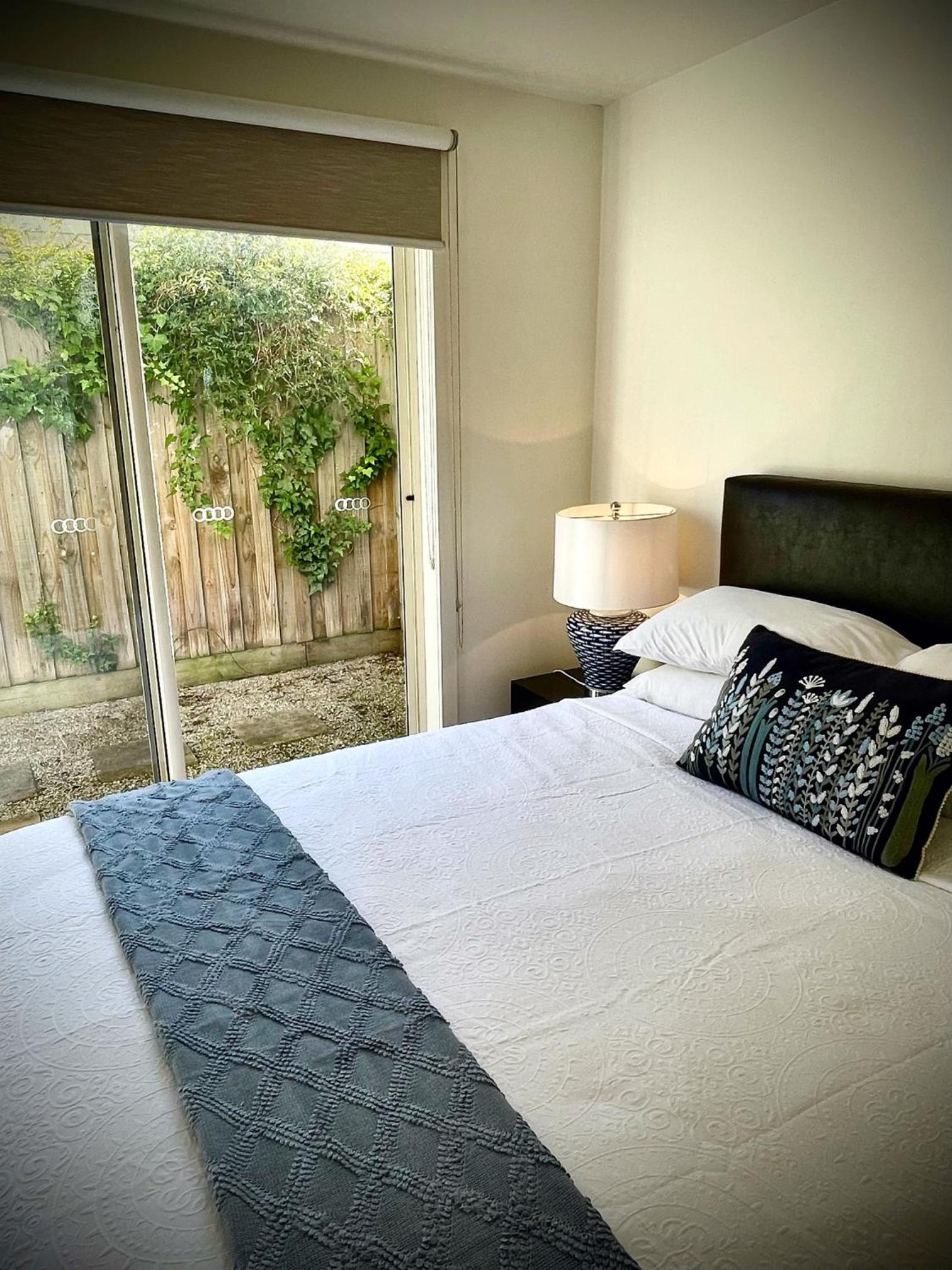 Captains Retreat Apartments and Cottages