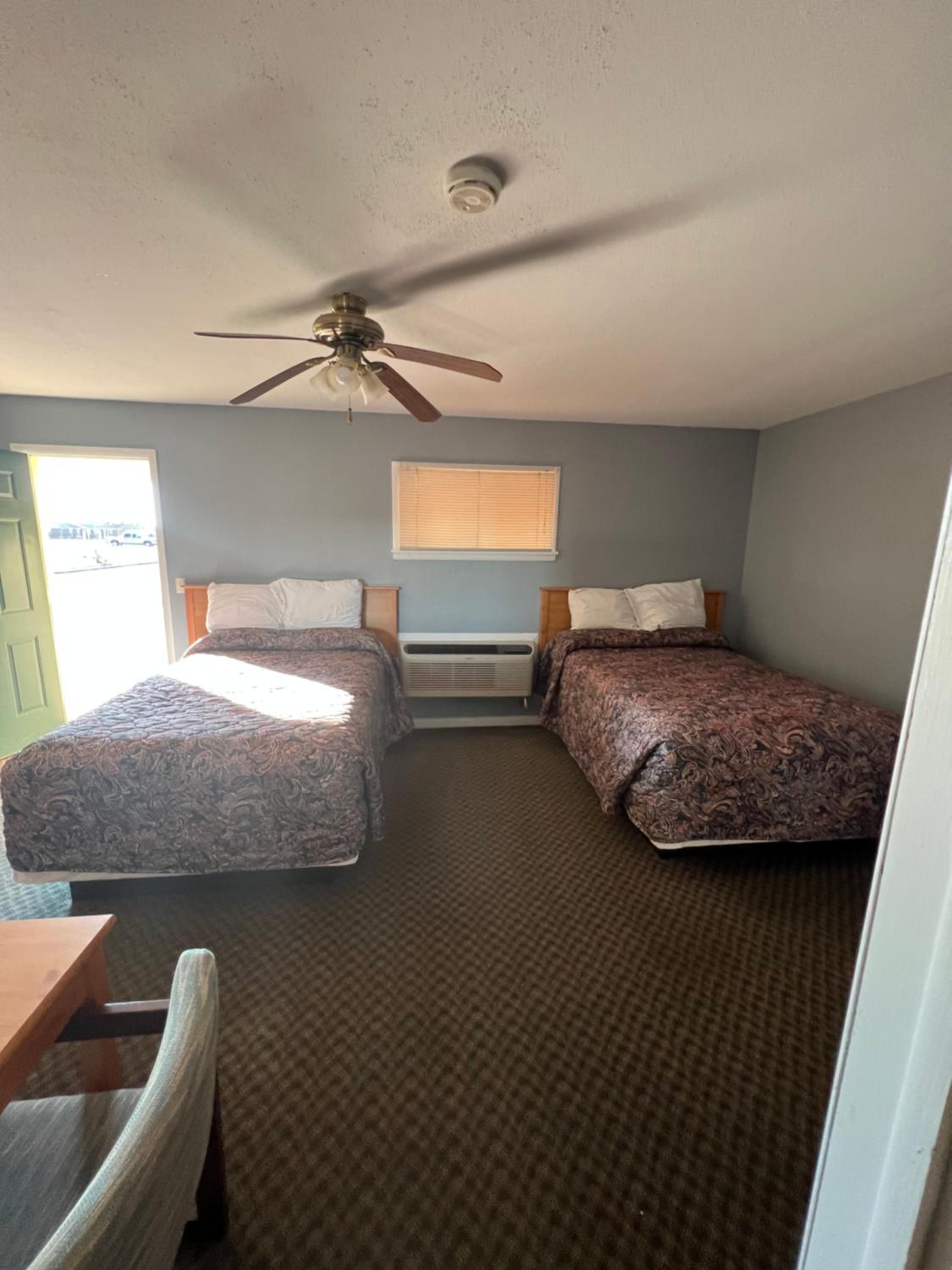 Western Motel - Property Image 1
