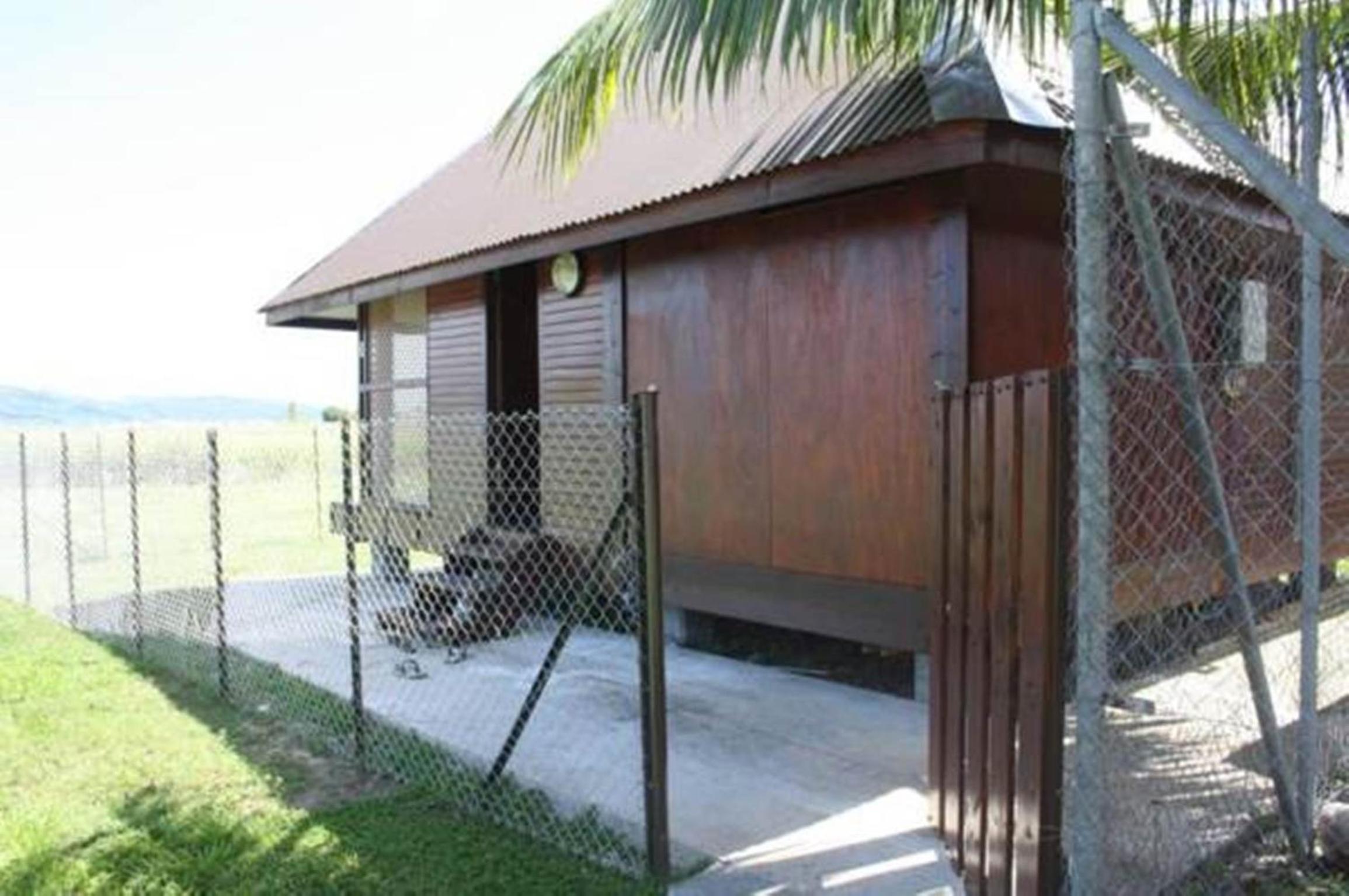 Raiatea Airport Bungalow