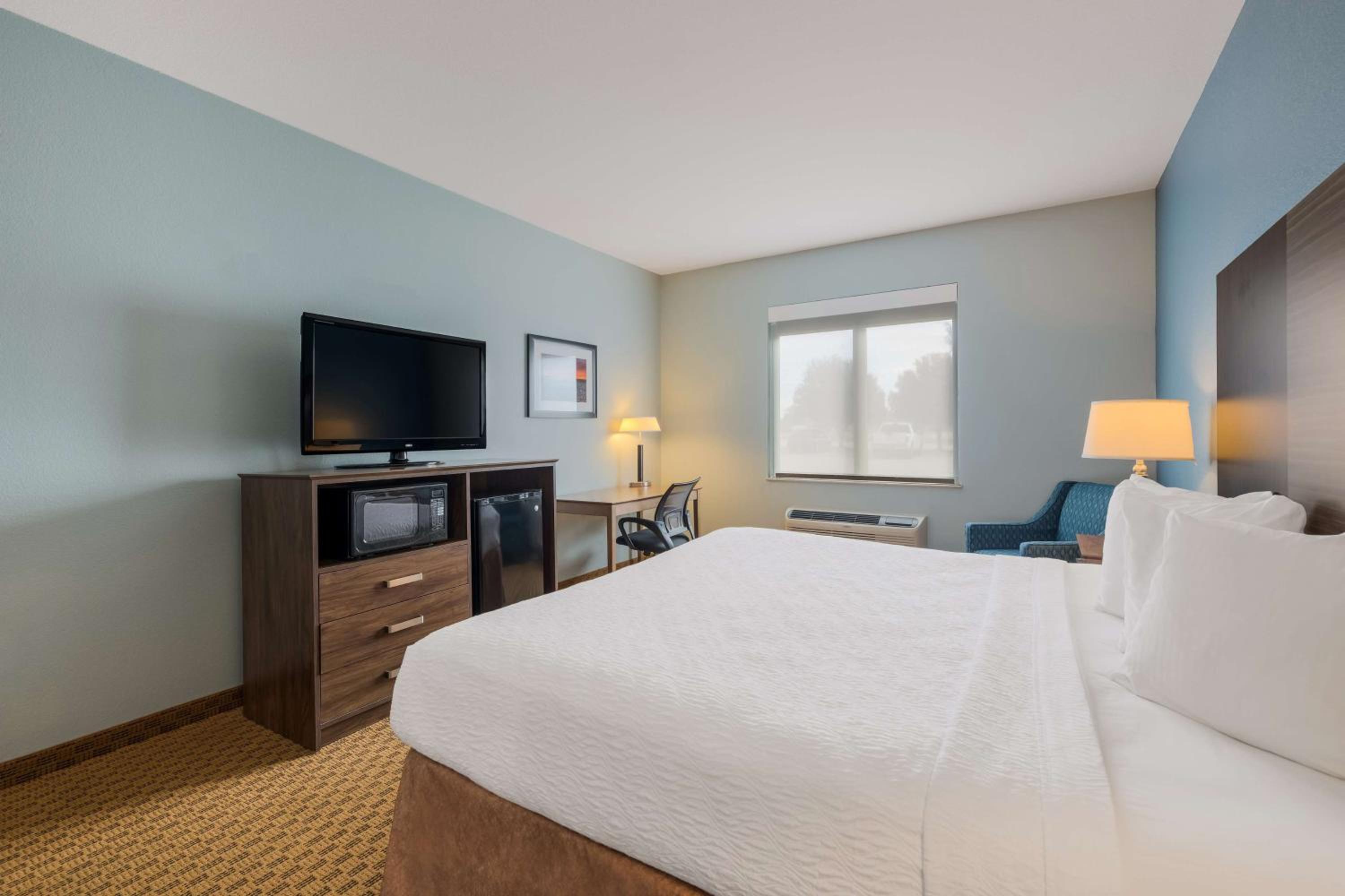 Best Western South Plains Inn & Suites
