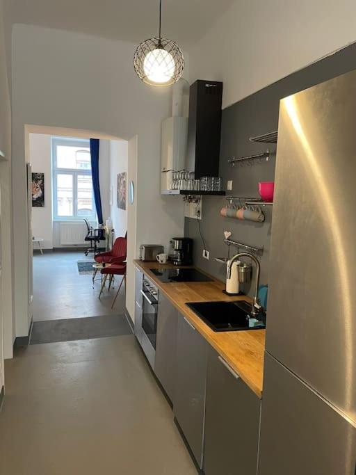 Klimatisierte Sehr Zentrale Wohnung-Loftstyle-