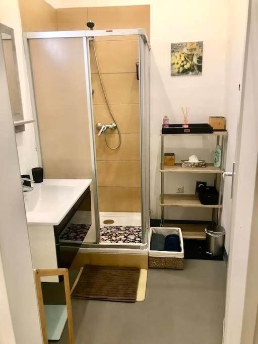 Klimatisierte Sehr Zentrale Wohnung-Loftstyle-