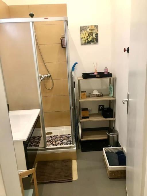 Klimatisierte Sehr Zentrale Wohnung-Loftstyle-