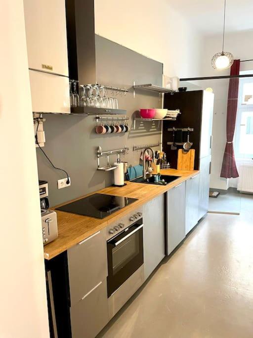 Klimatisierte Sehr Zentrale Wohnung-Loftstyle-