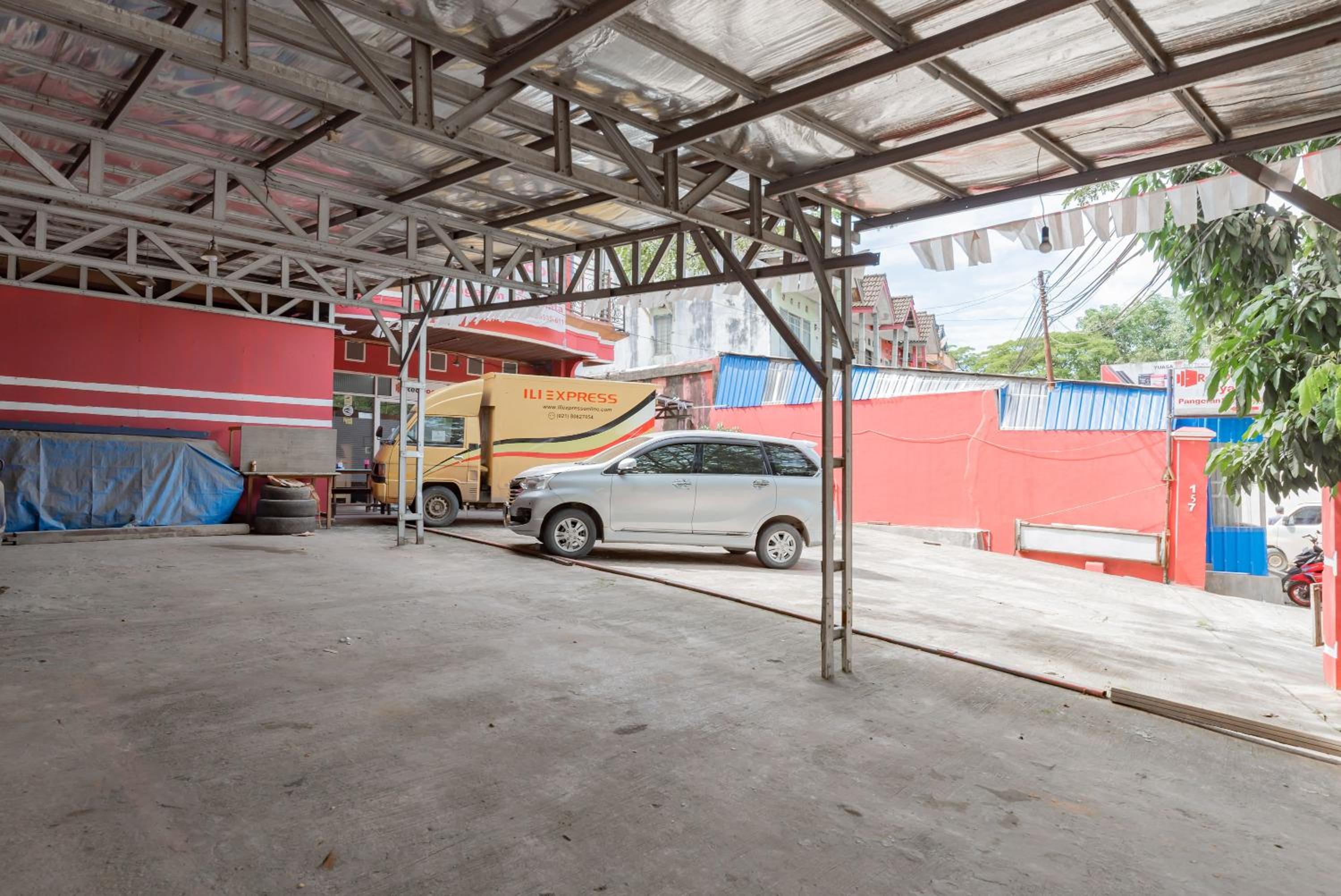 RedDoorz Syariah @ Pangeran Suryanata Samarinda